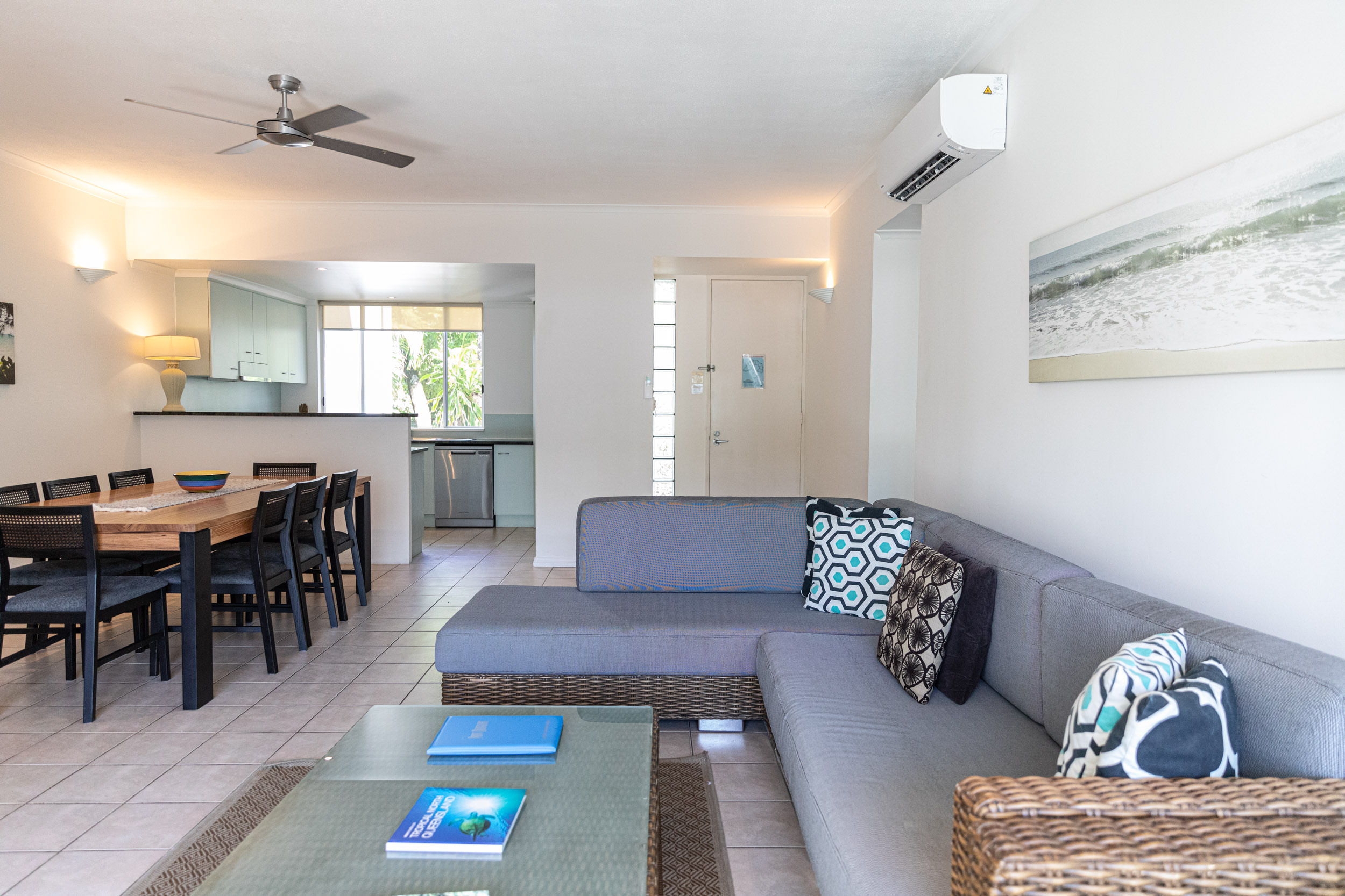 2 Bedroom Ocean View Apartment