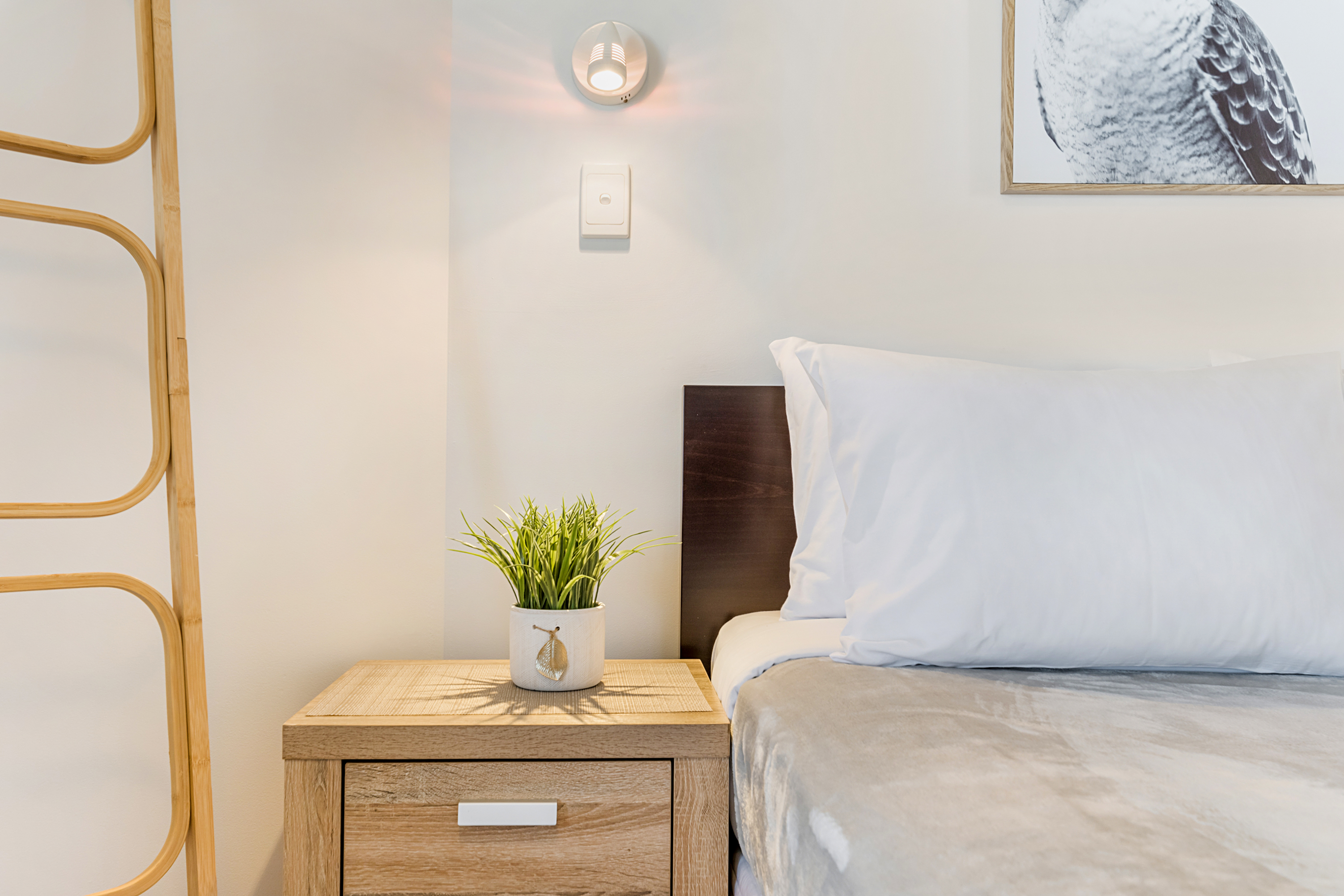 BR 2 Bedroom Apartment