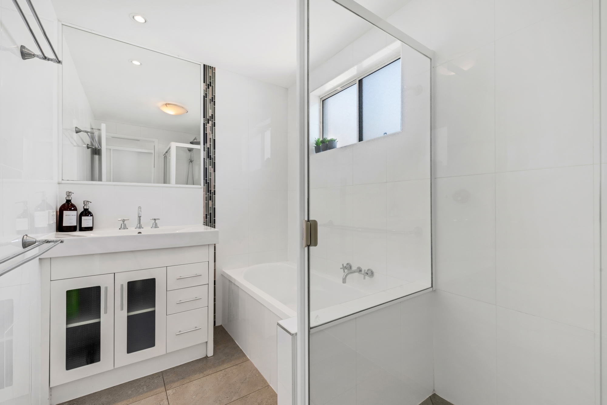 2 Bedroom Apartment with Ocean View