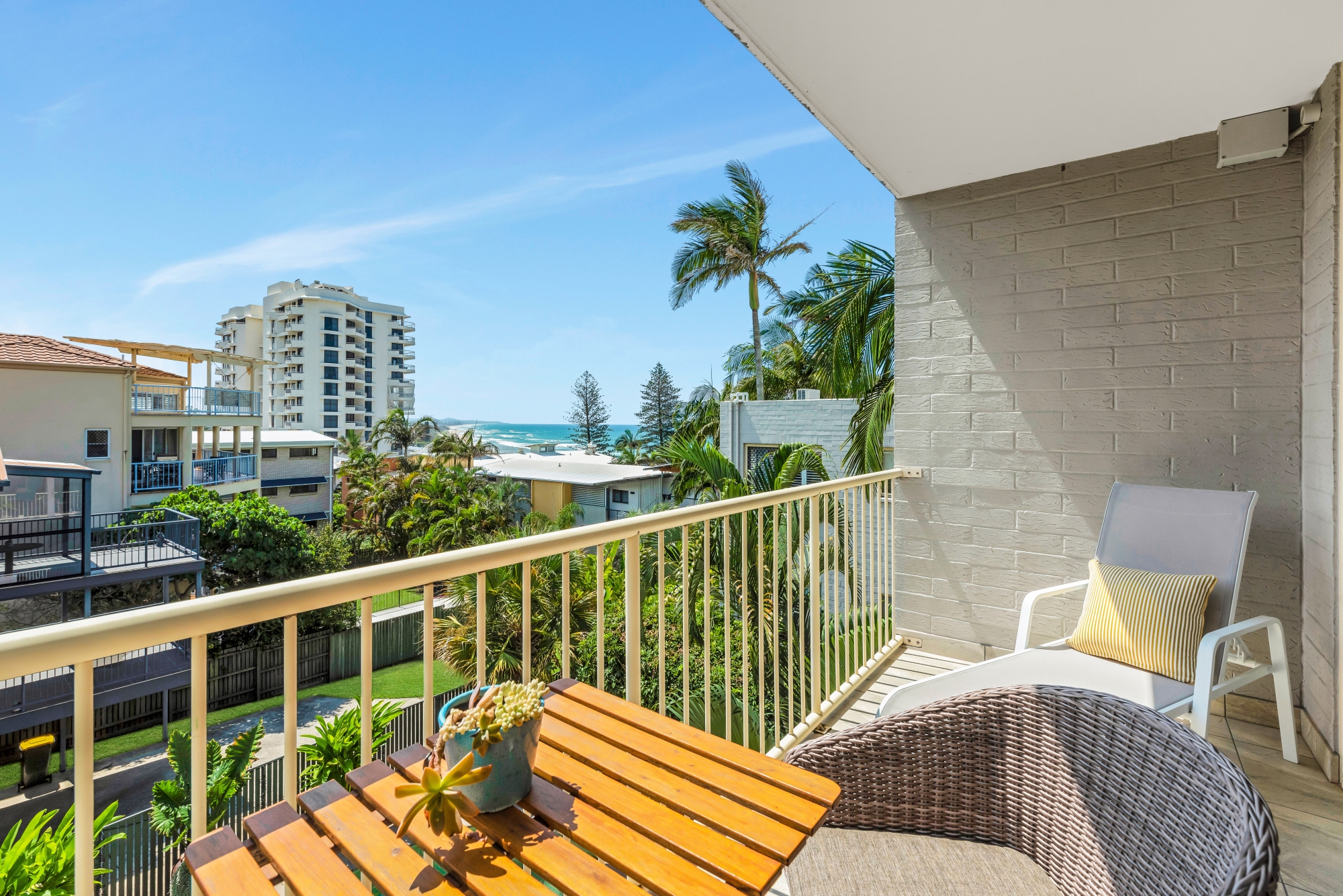 1 Bedroom Apartment with Ocean View