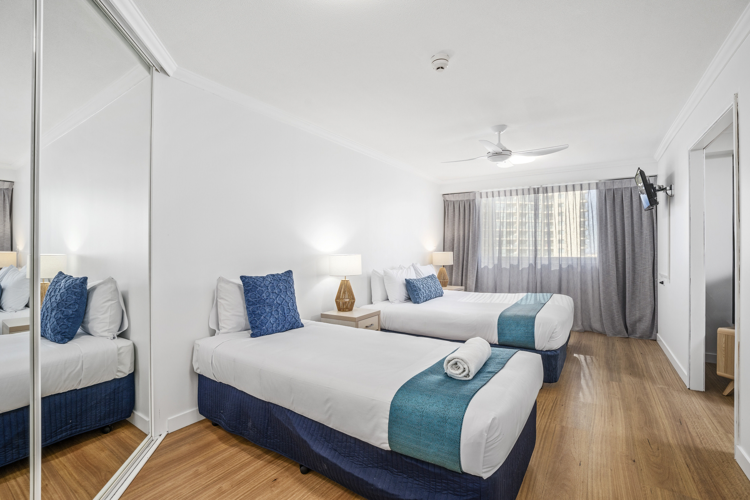 One Bedroom - Queen and Single