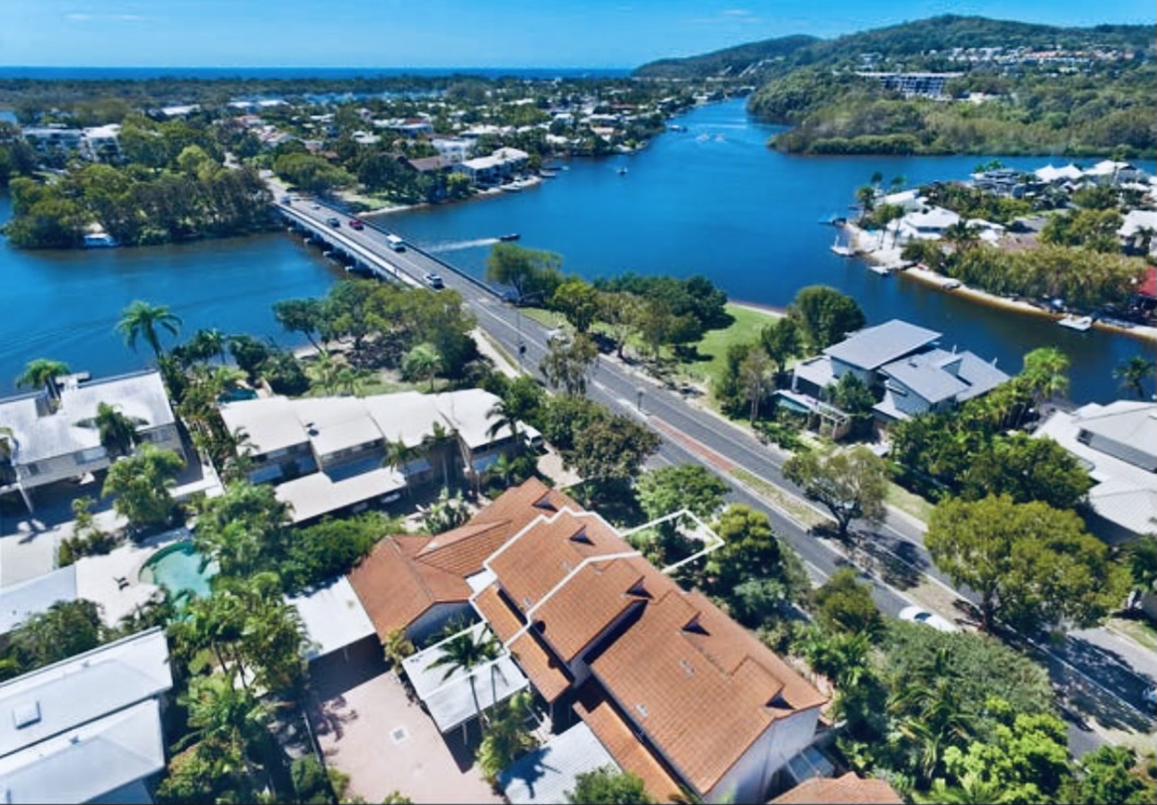 Unit 2  Central Noosa River Hideaway
