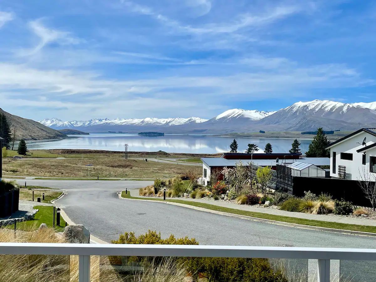 Antair Lakeview Lodge #2 Lakeview Room
