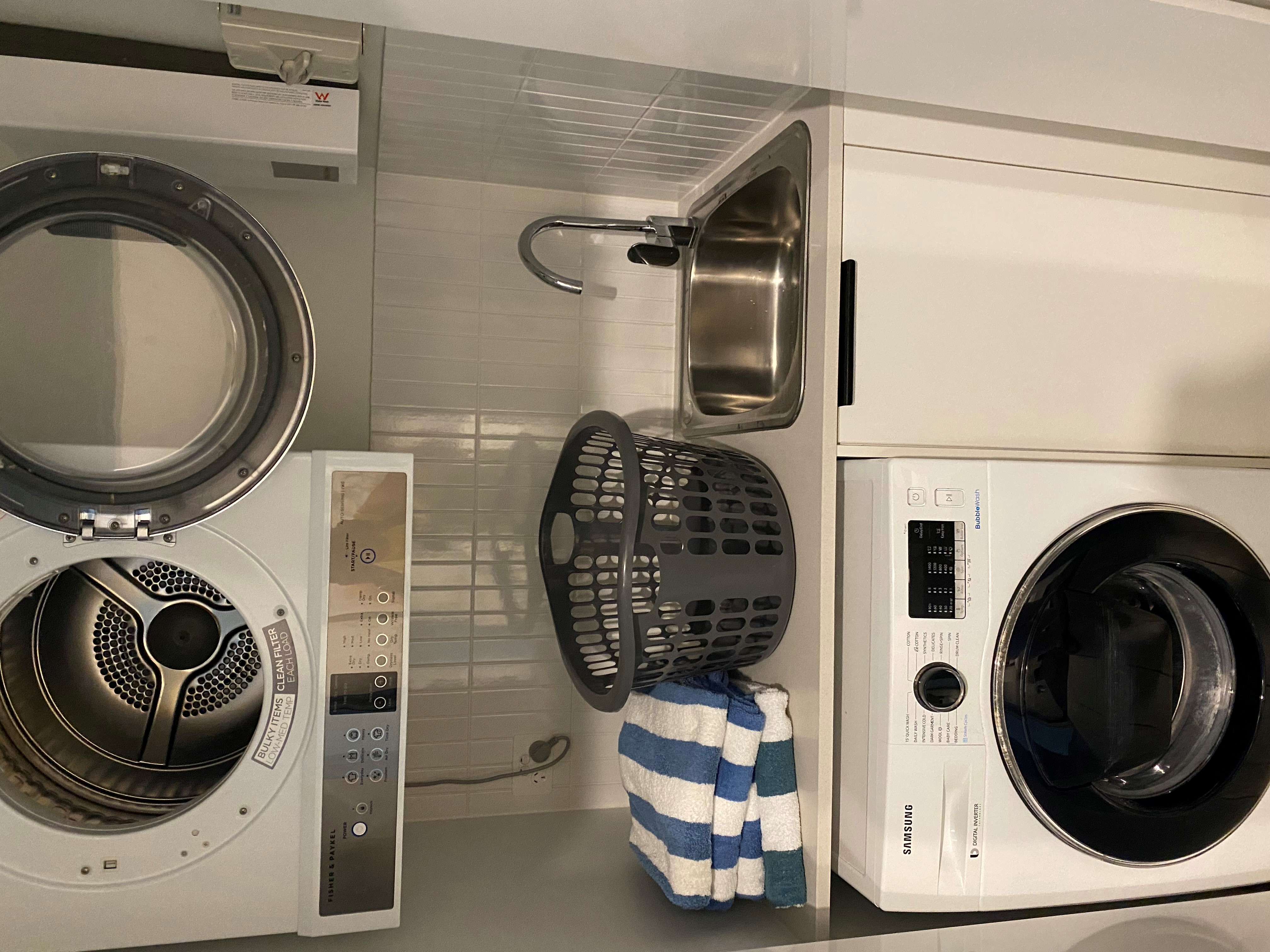 UNIT 10708 THE COSMOPOLITAN COTTON TREE  96 MEMORIAL AV