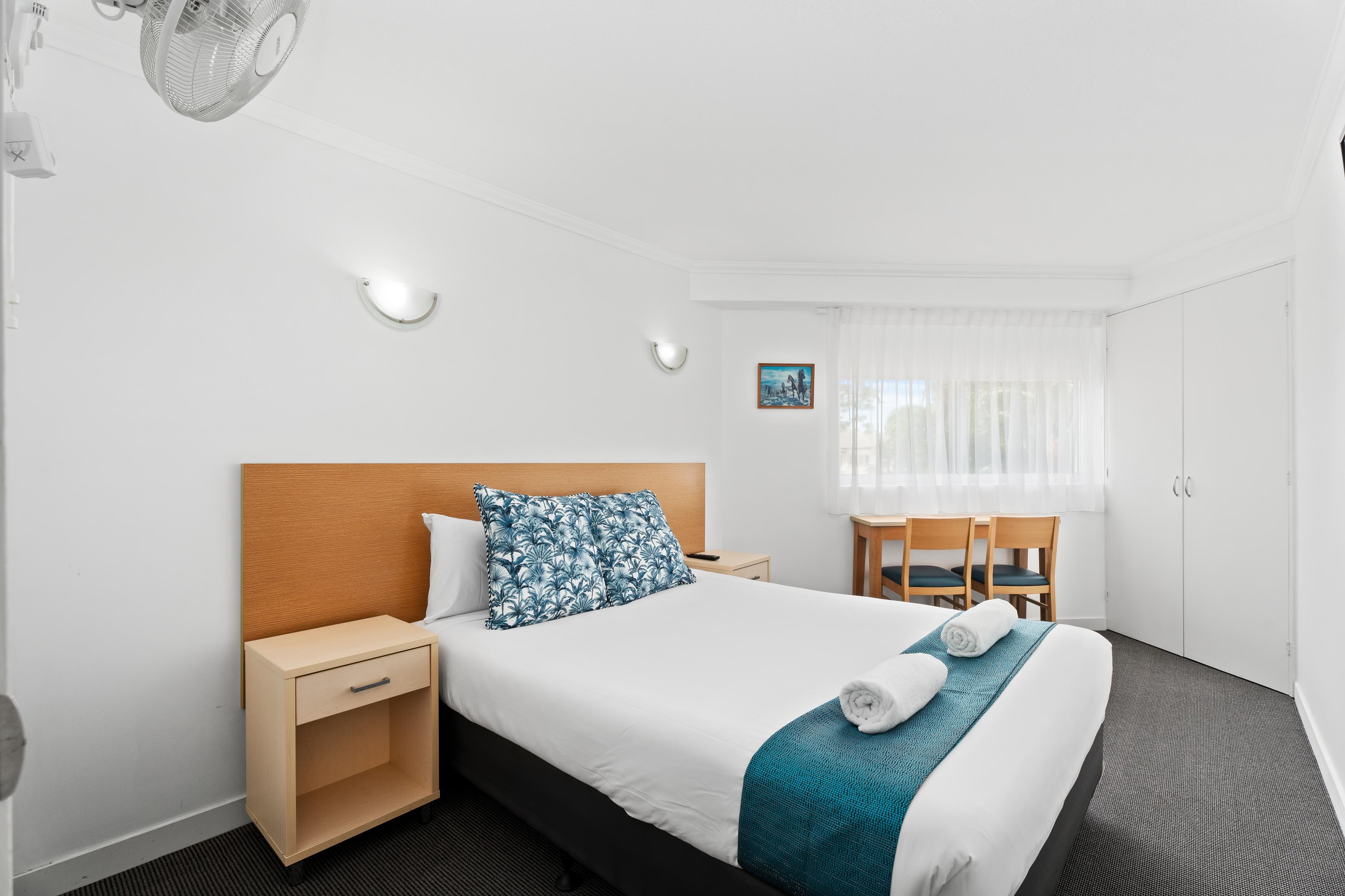 Two Bedroom Suite - 2 Queens