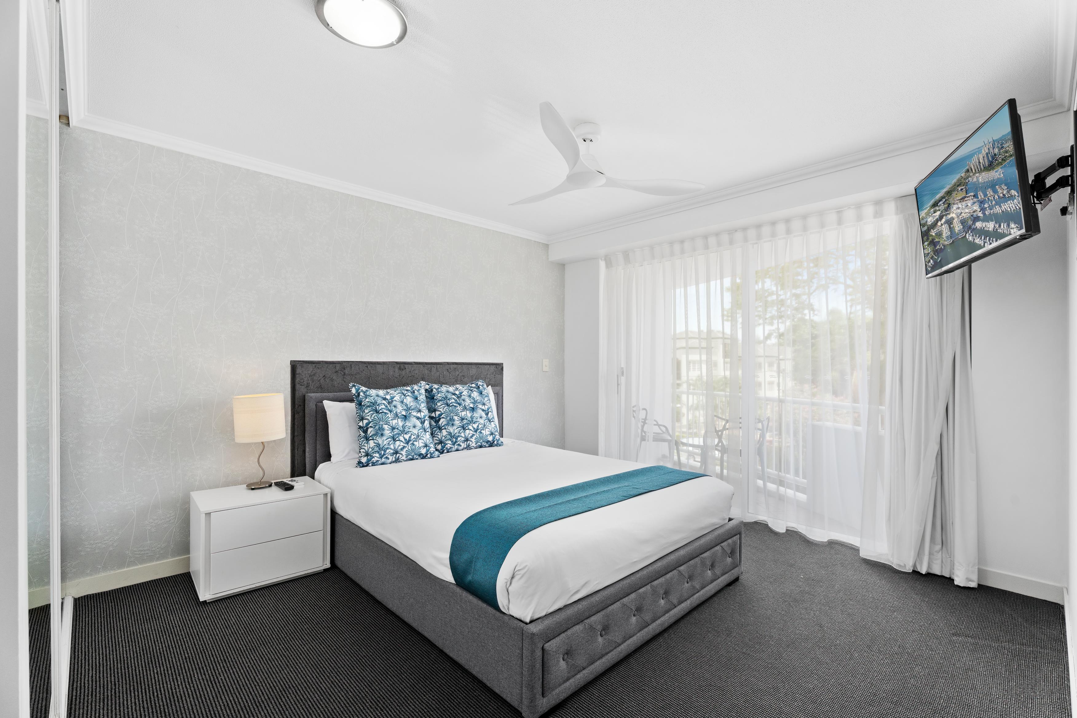 Two Bedroom Suite - 2 Queens