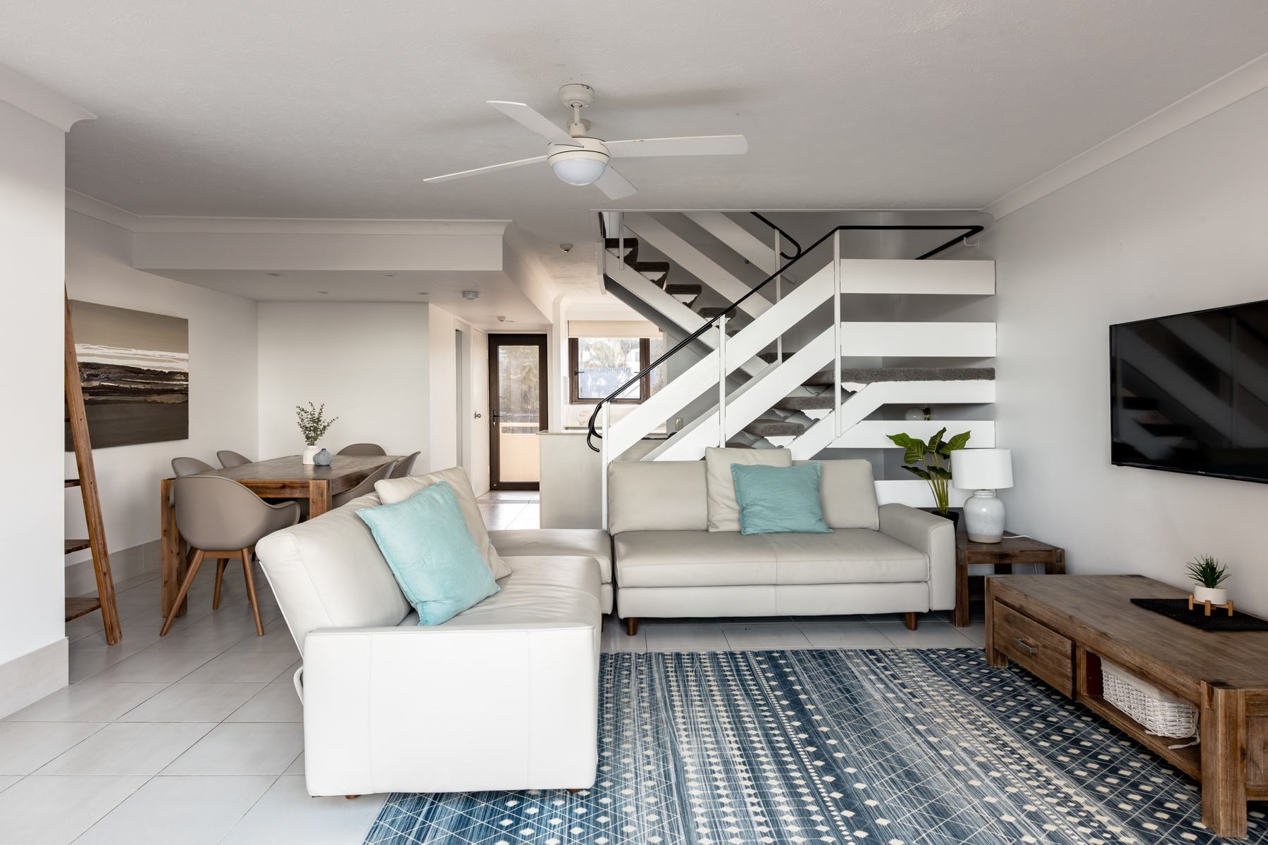 Town House 03- Ground level 2 Bedroom 2 Story Townhouse Superior