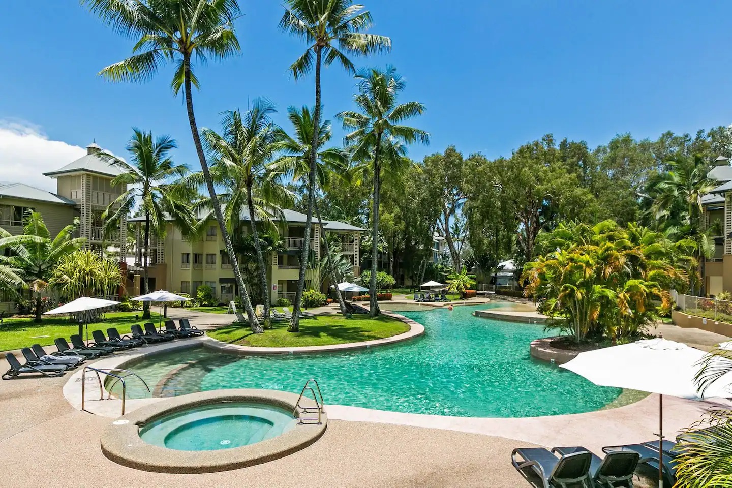 Amphora 3 Bedroom Ocean View Top Floor 631