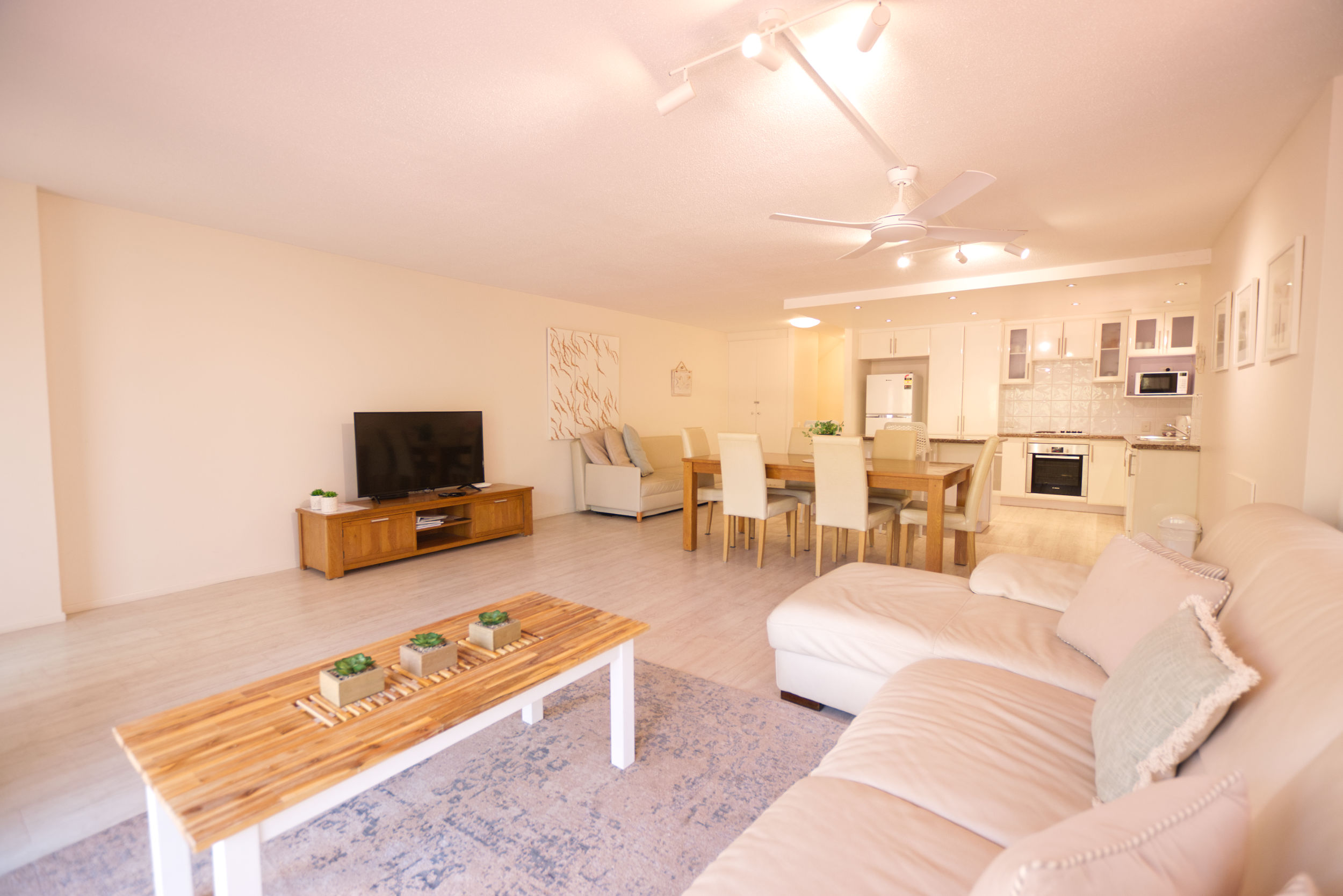 Two Bedroom Superior (Beach Access)