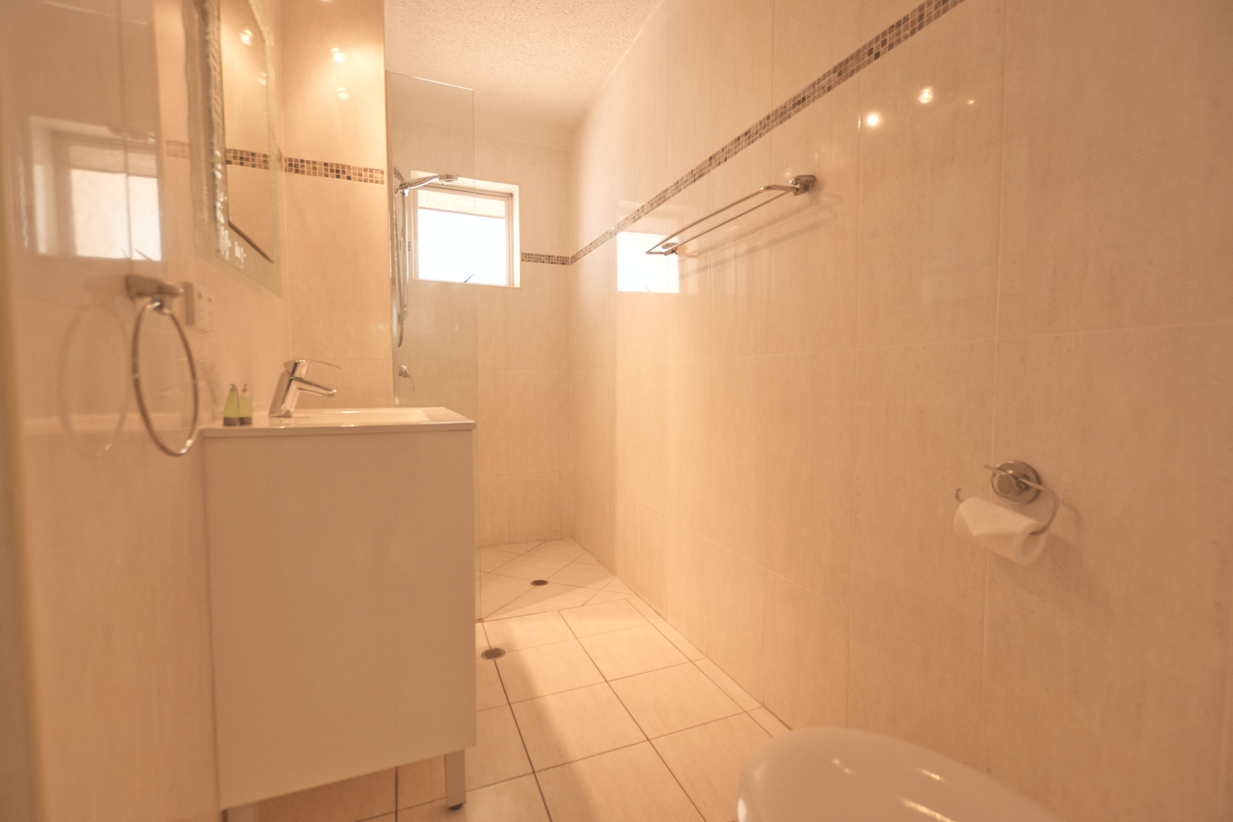 Two Bedroom Superior (Beach Access)