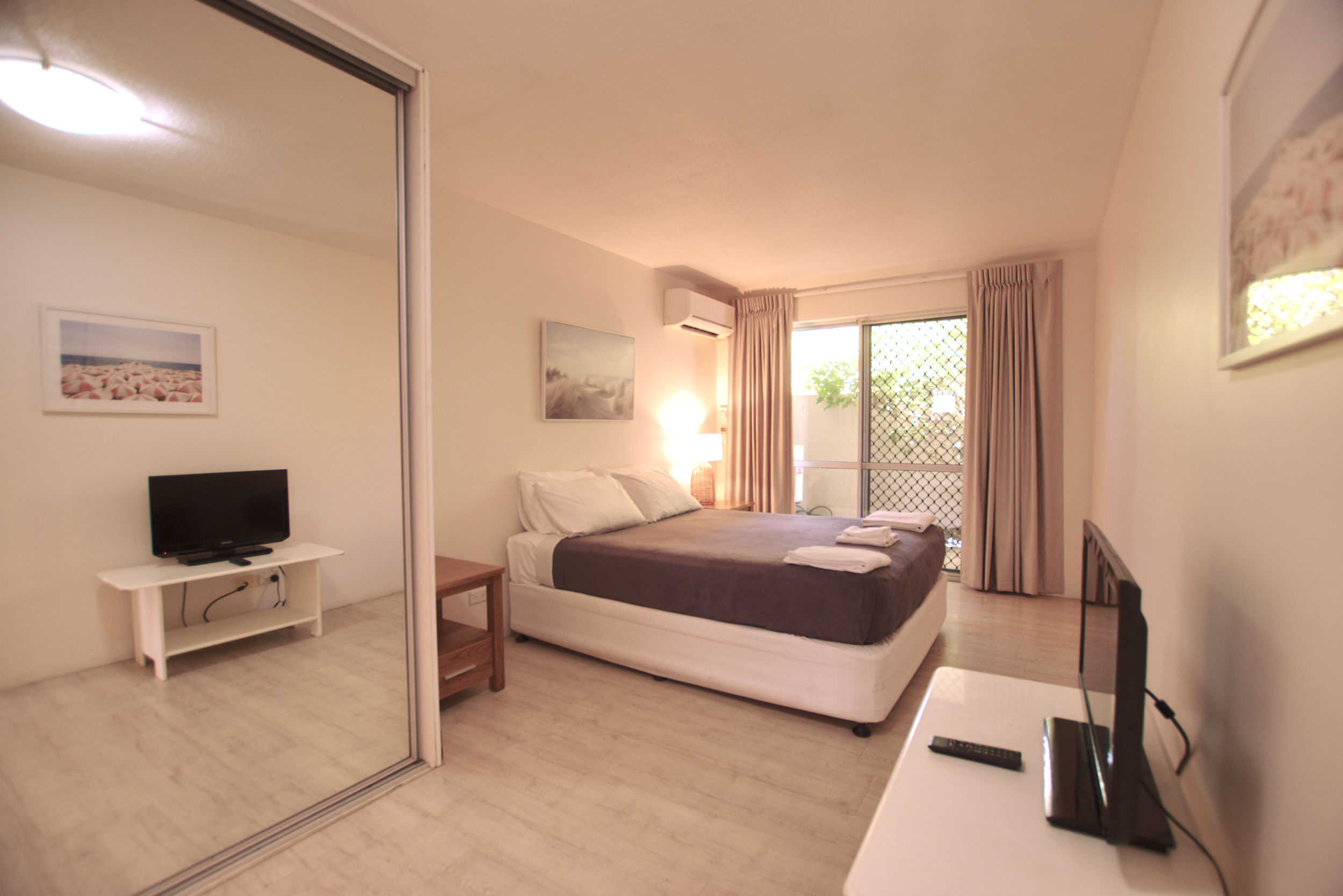 Two Bedroom Superior (Beach Access)