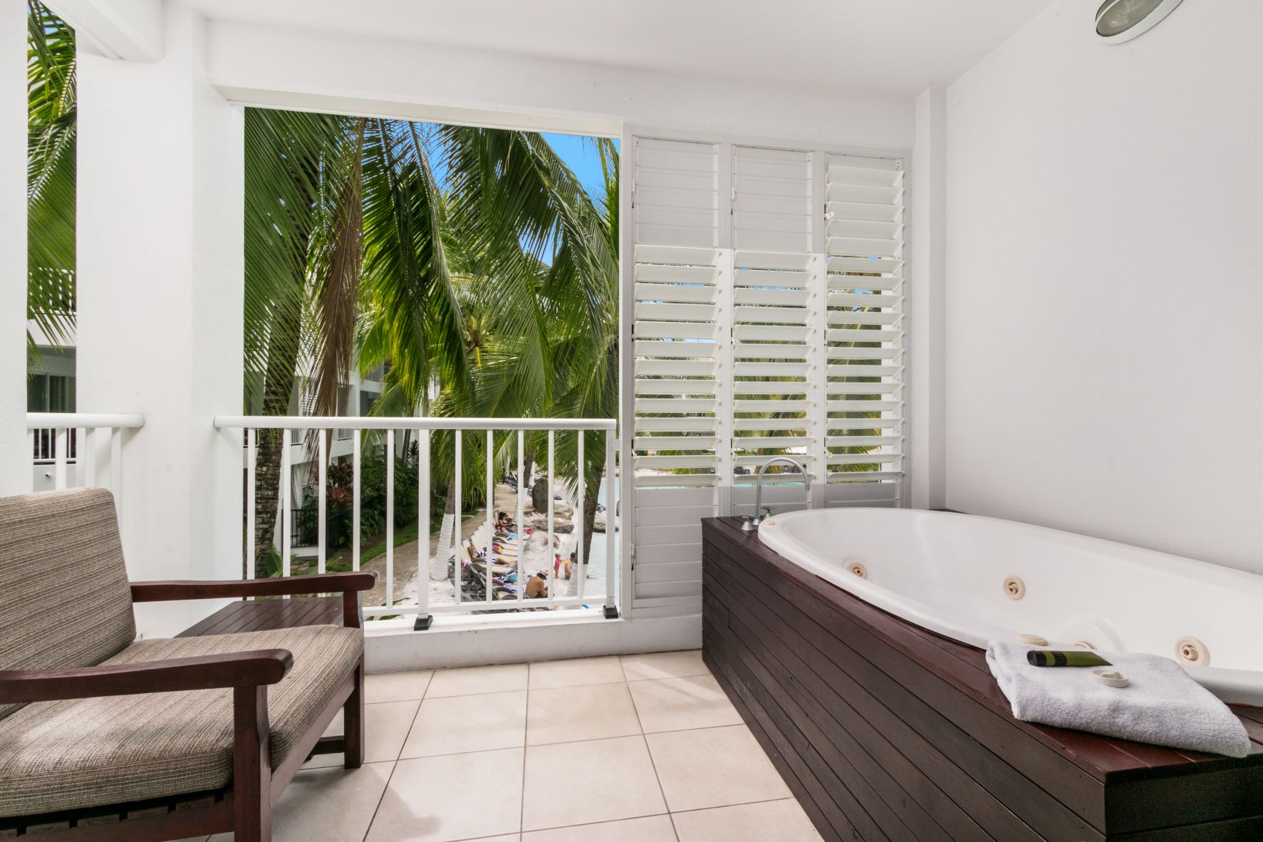 Beach Club Spa Suite 3221