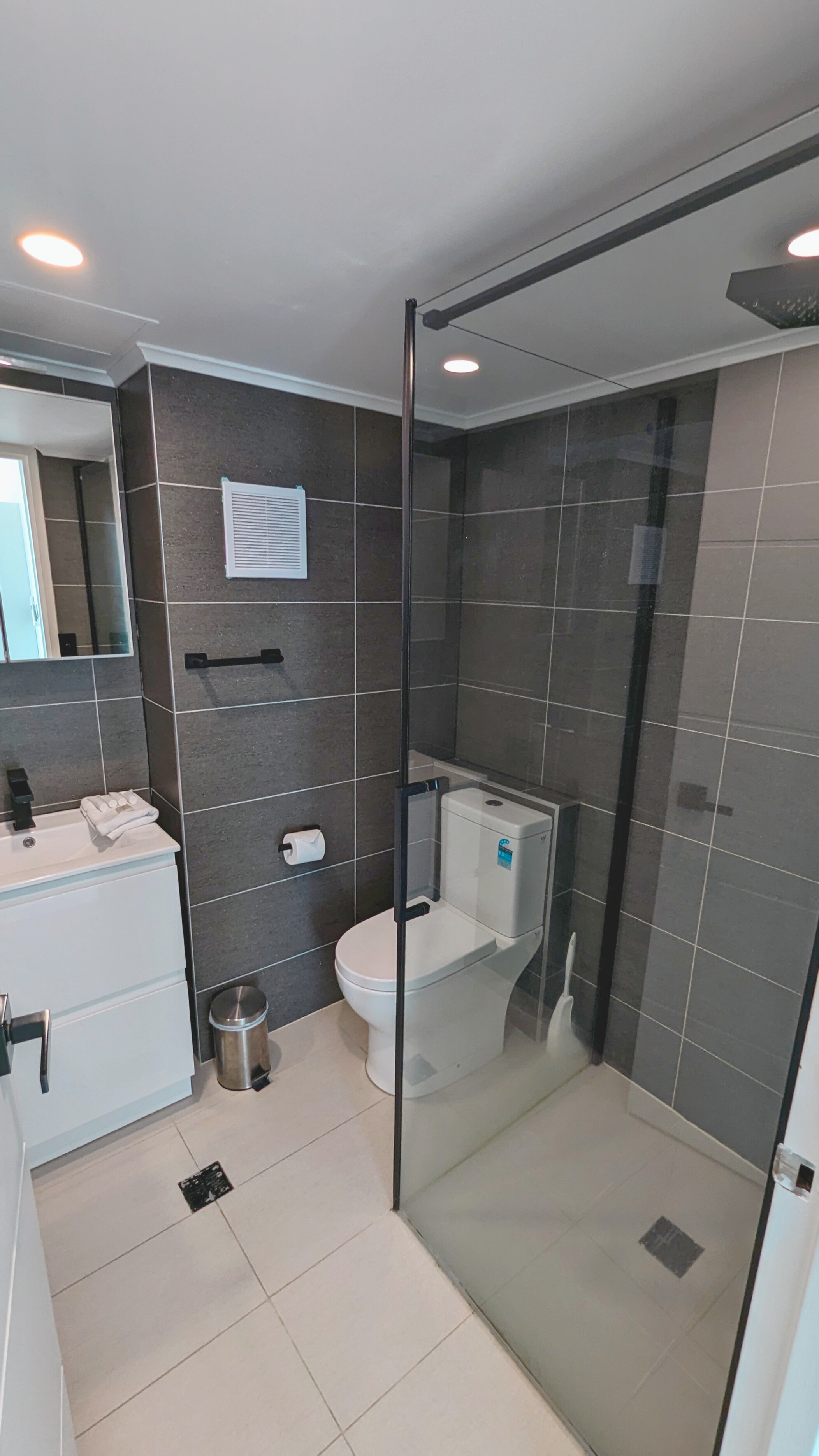 1 Bedroom Deluxe Apartment