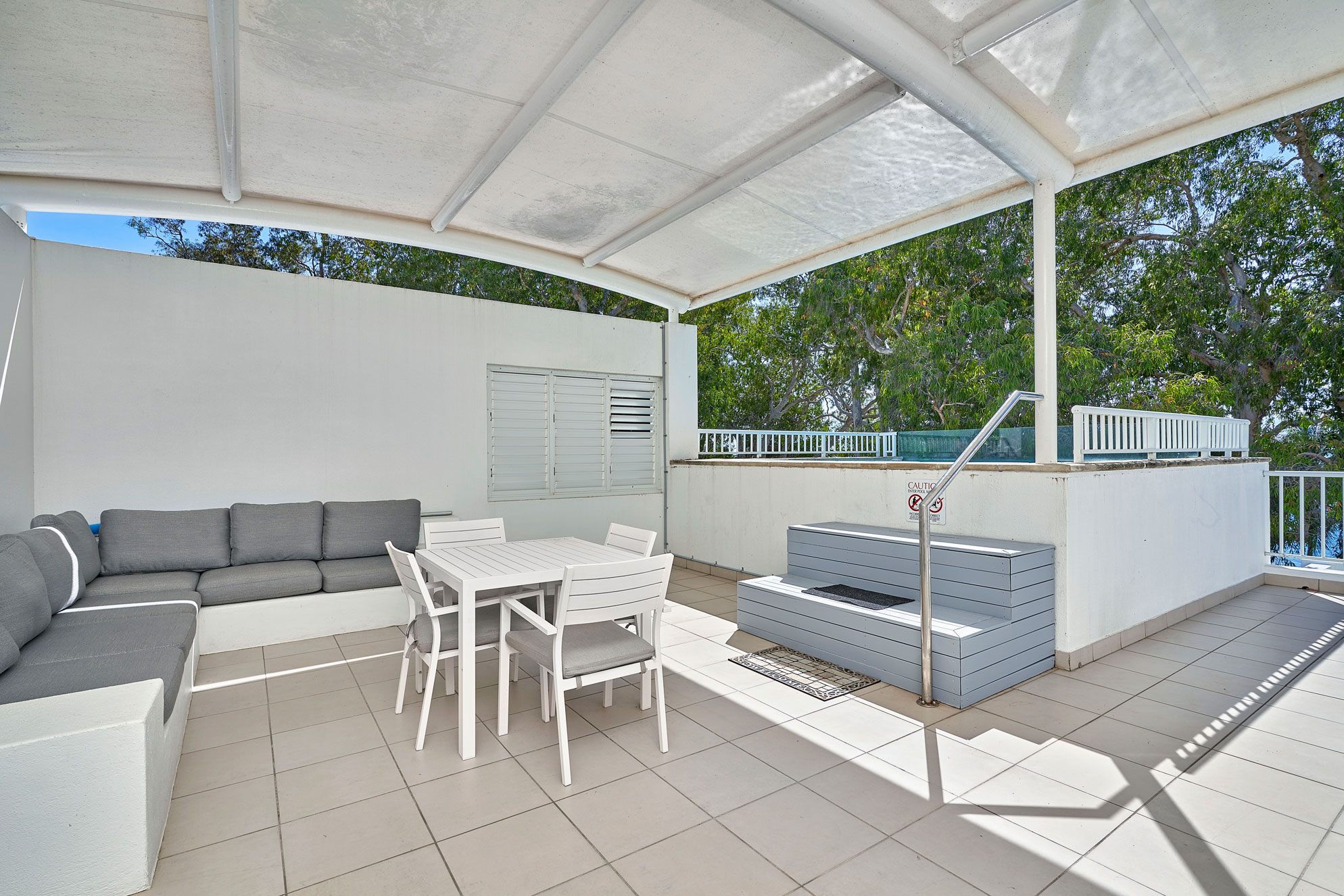 Beach Club 2 Bedroom Oceanfront Penthouse 1336