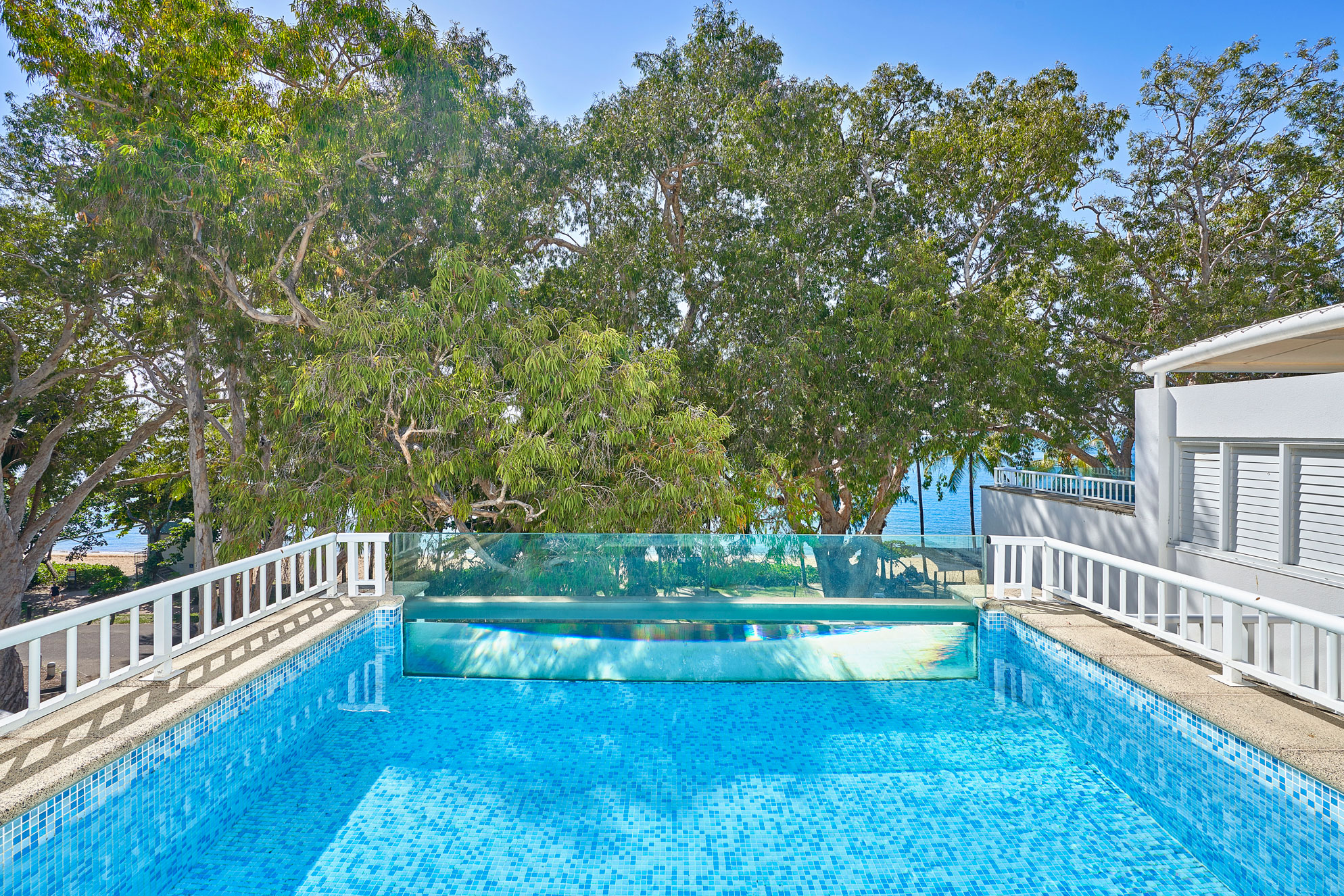 Beach Club 2 Bedroom Oceanfront Penthouse 1336