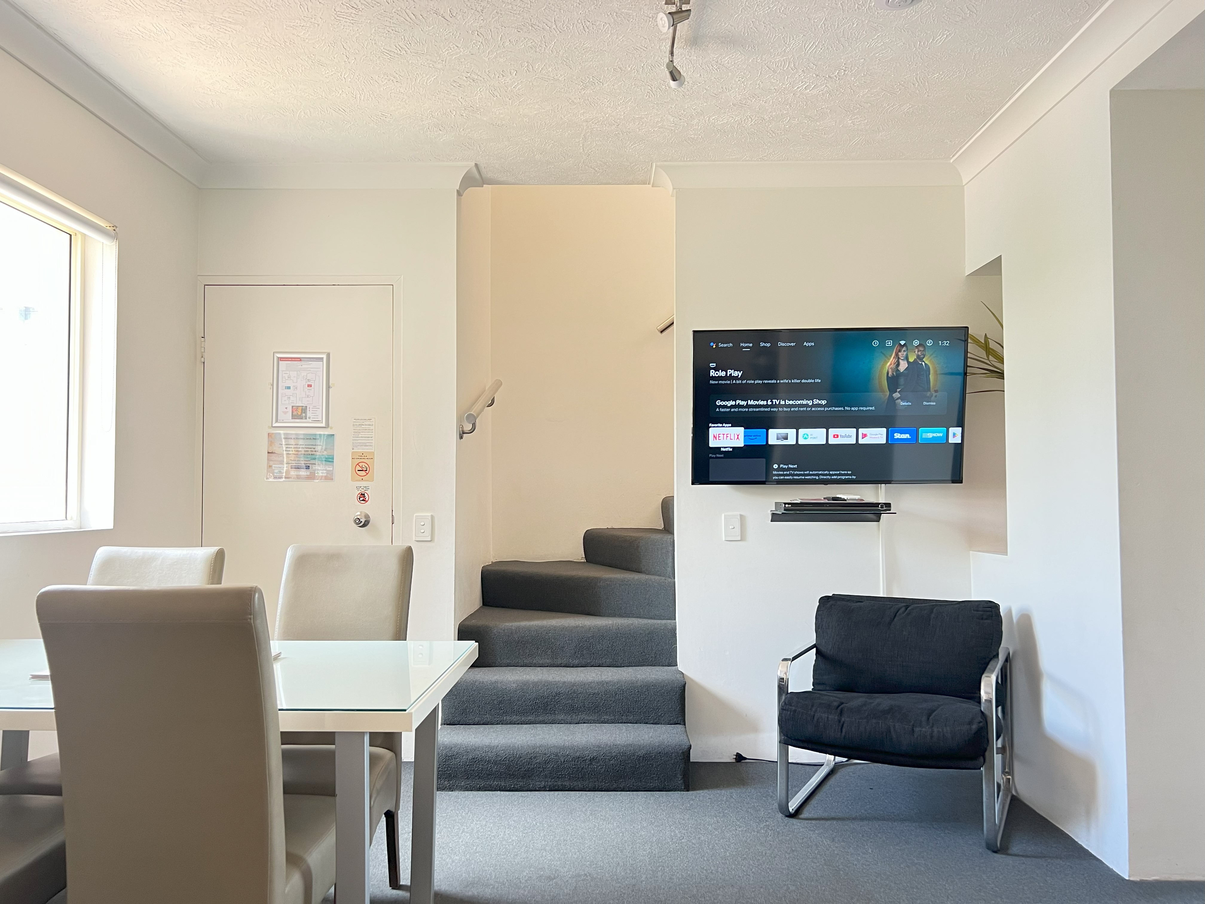 Montego - 2 Bdm Dlx Penthouse Apt with SPA & Bath - Split Level