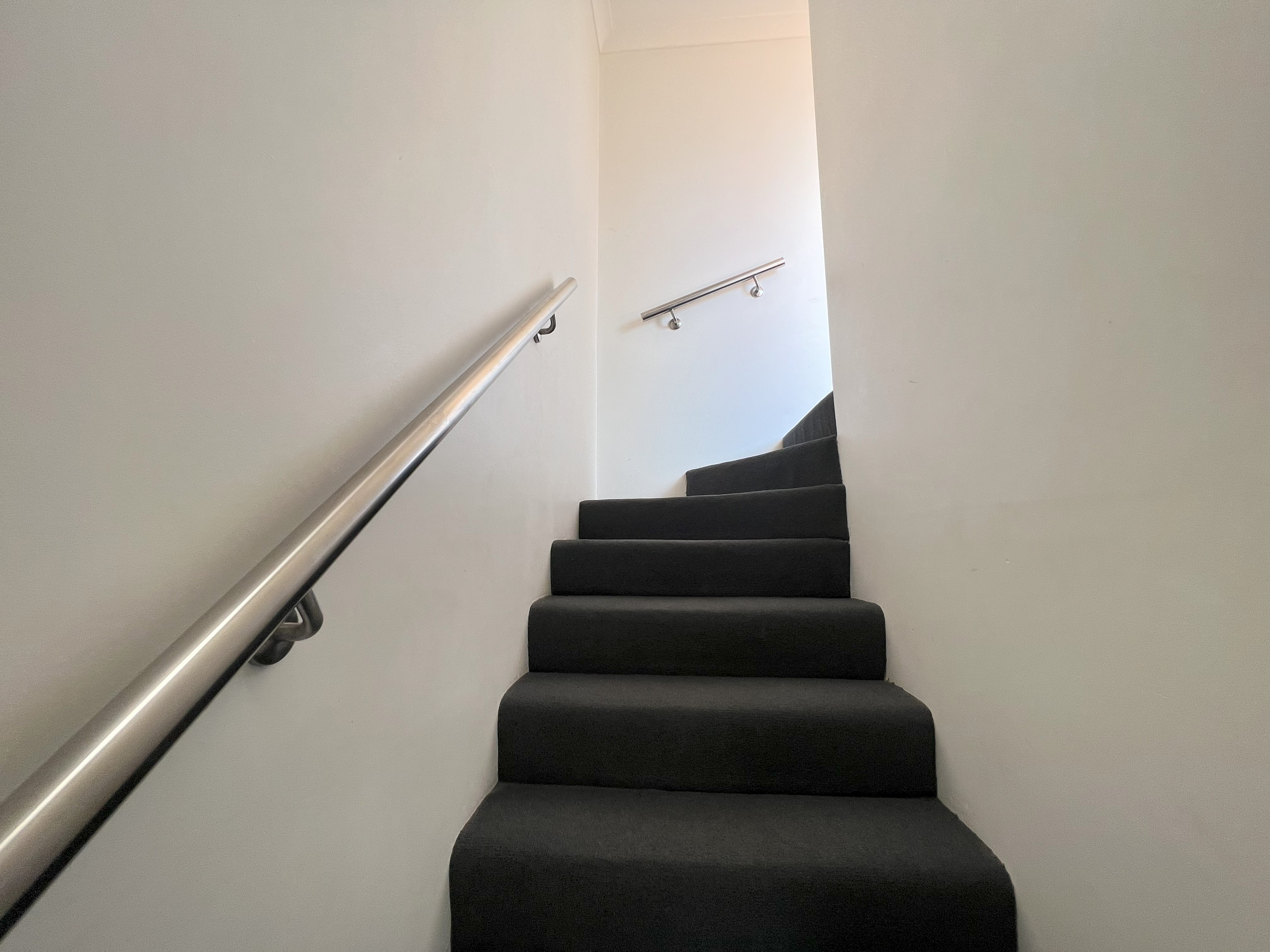 Montego - 2 Bdm Dlx Penthouse Apt with SPA & Bath - Split Level