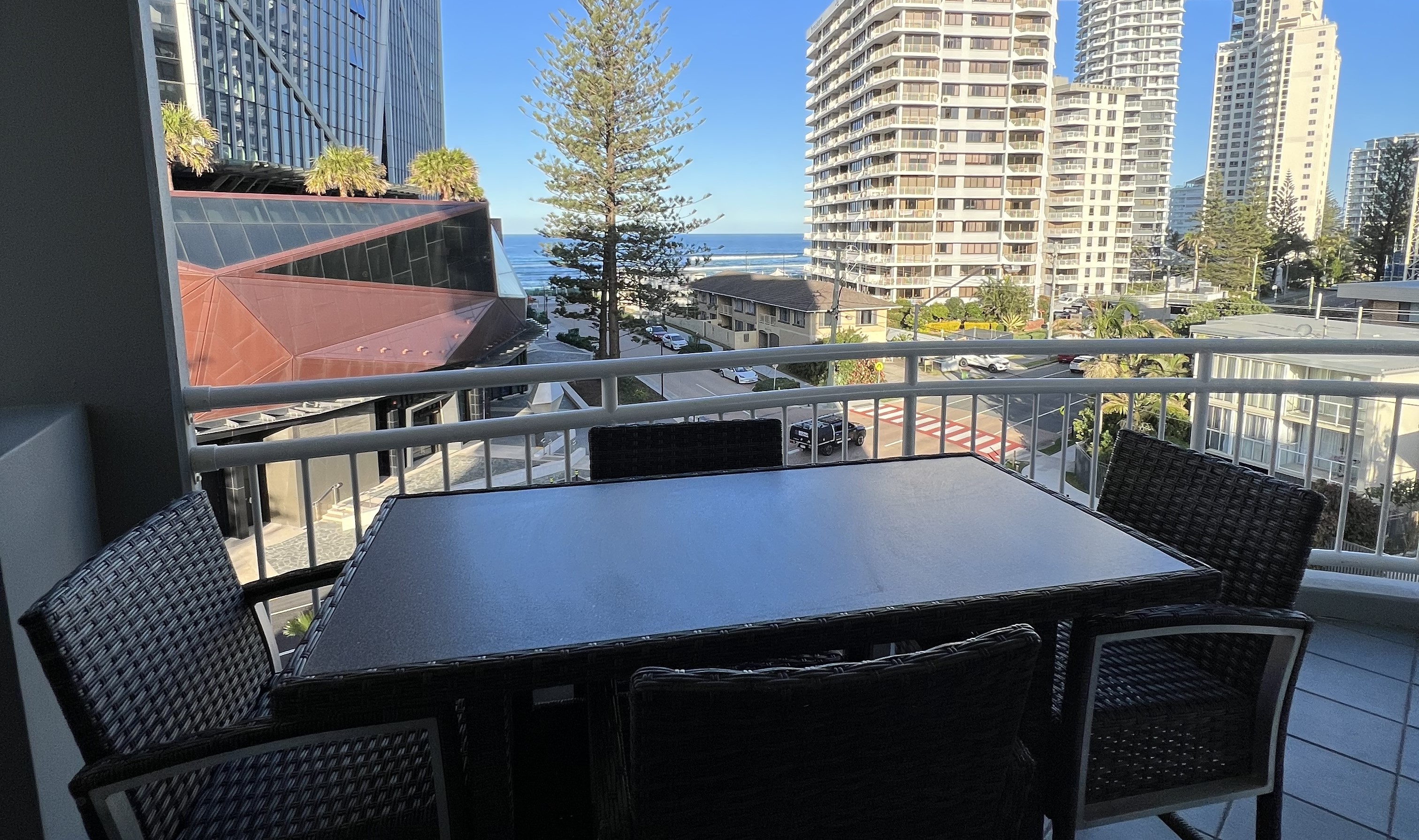 Wharf - 2 Bedroom Ocean View Apartment
