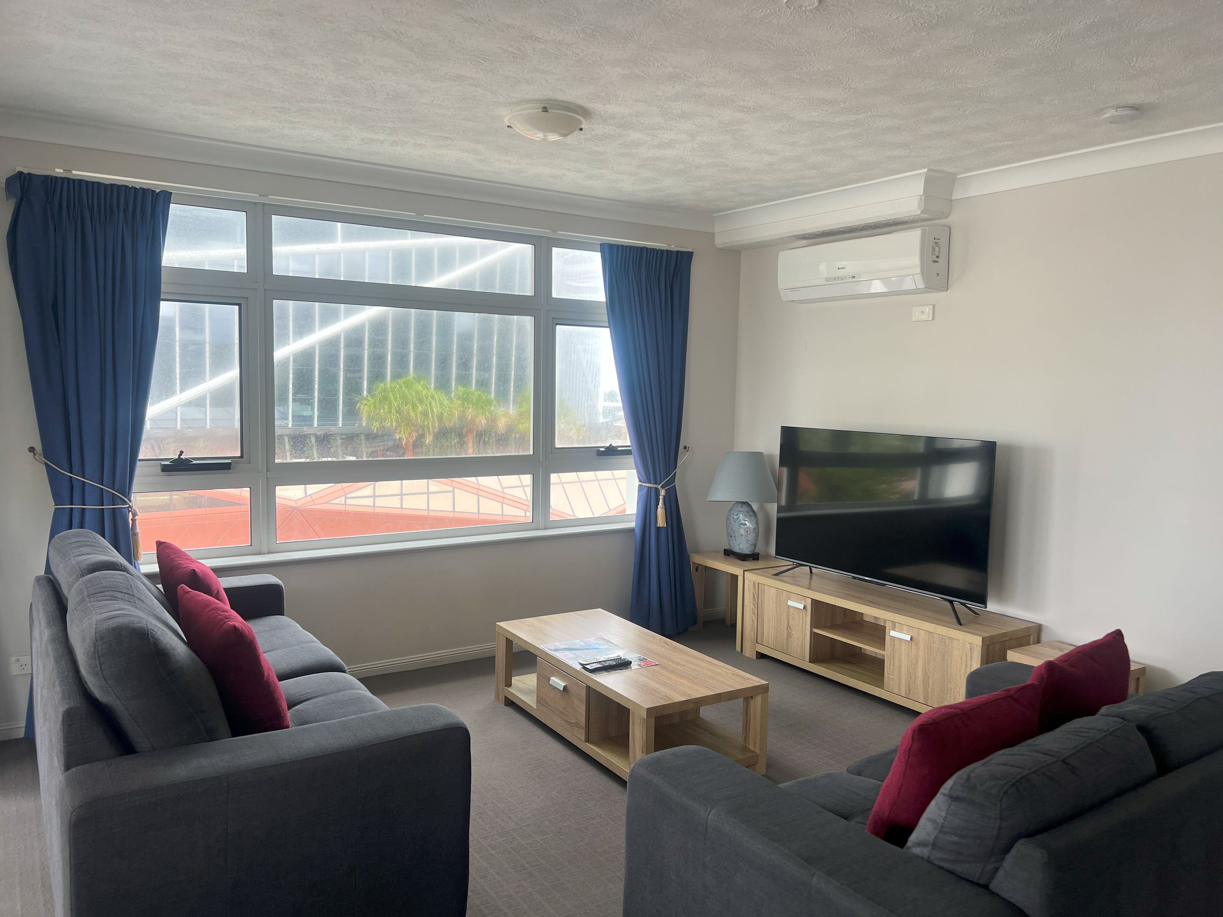 Wharf - 2 Bedroom Ocean View Apartment