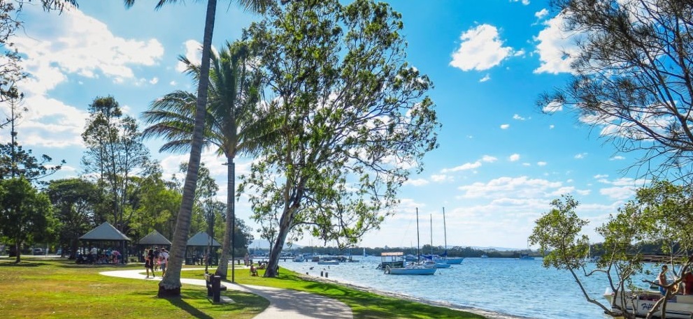 Discover Noosa River