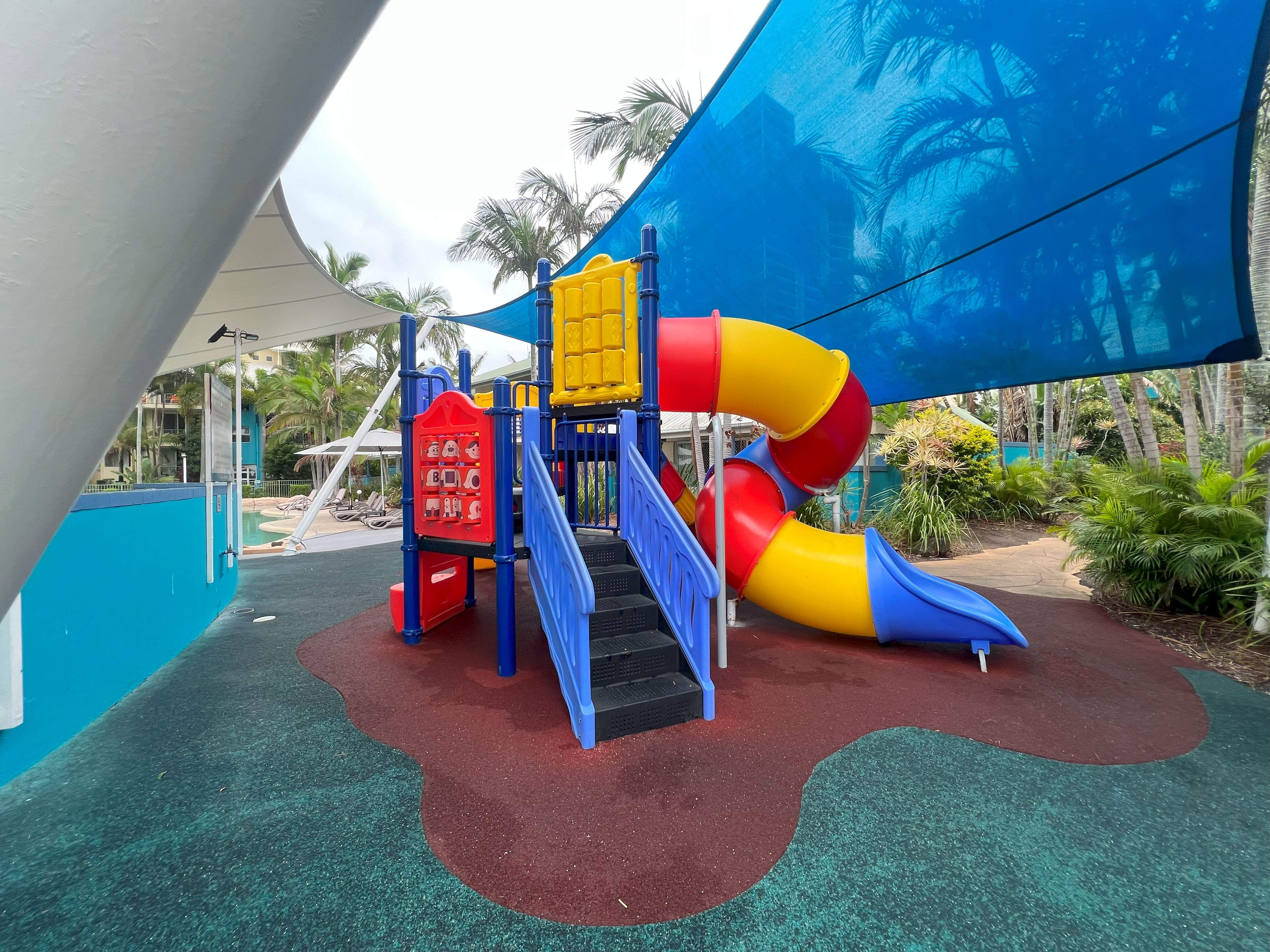 Diamond Beach 2 Bedroom Pool Side