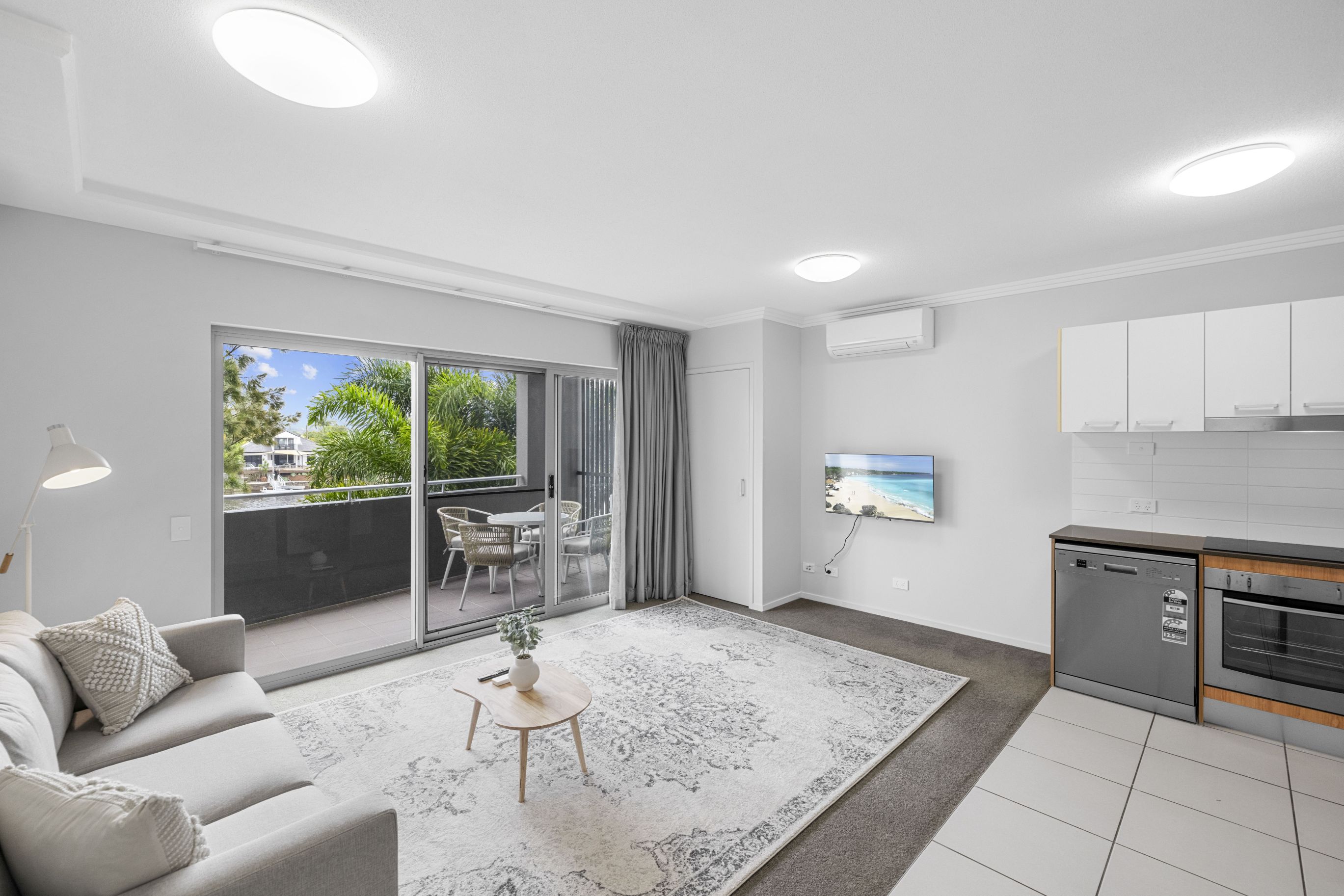 One Bedroom Apartment