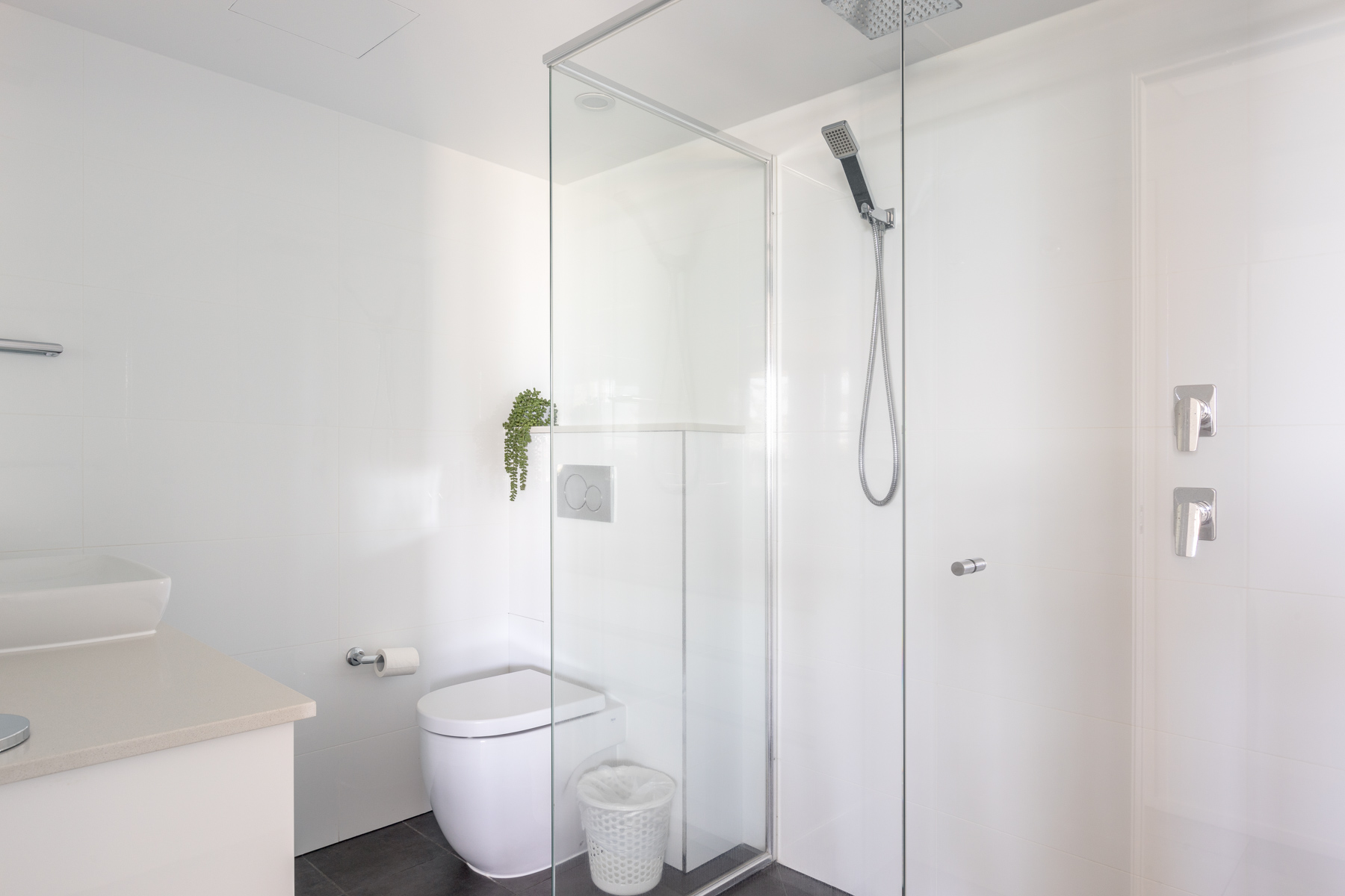 Apartment 22 Level 7 -2 Bedroom Luxury Apartment, Centre Unit