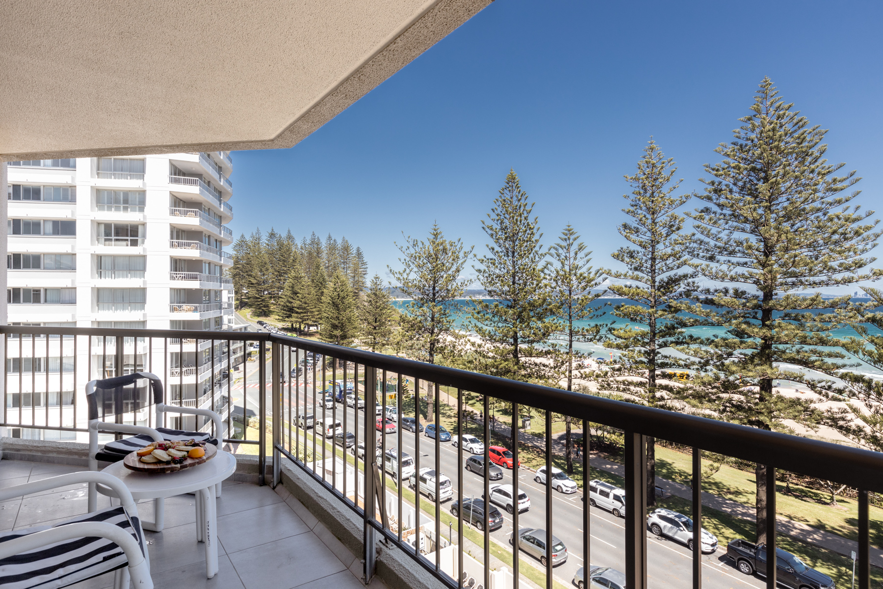 Apartment 22 Level 7 -2 Bedroom Luxury Apartment, Centre Unit