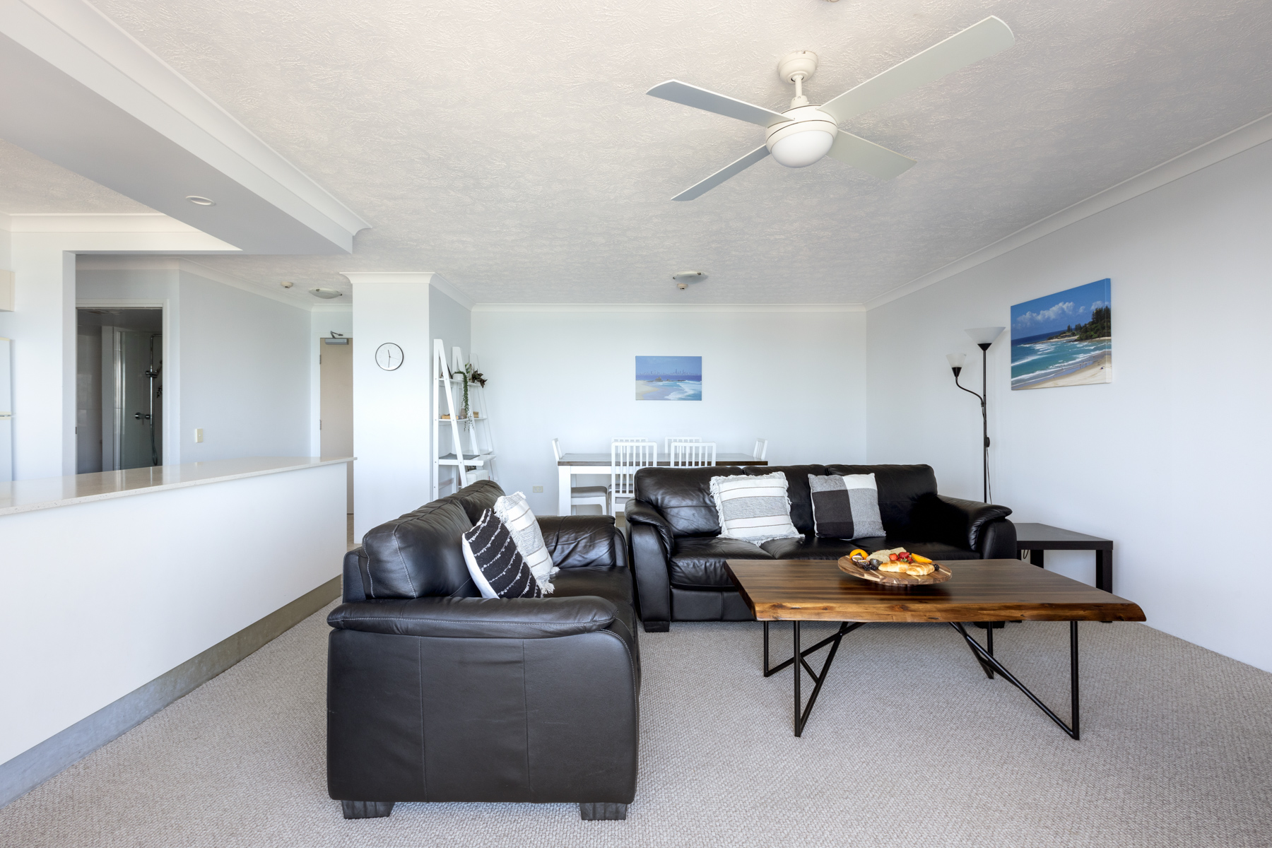 Apartment 31 Level 10 - 2 Bedroom Luxury Apartment-Centre Unit
