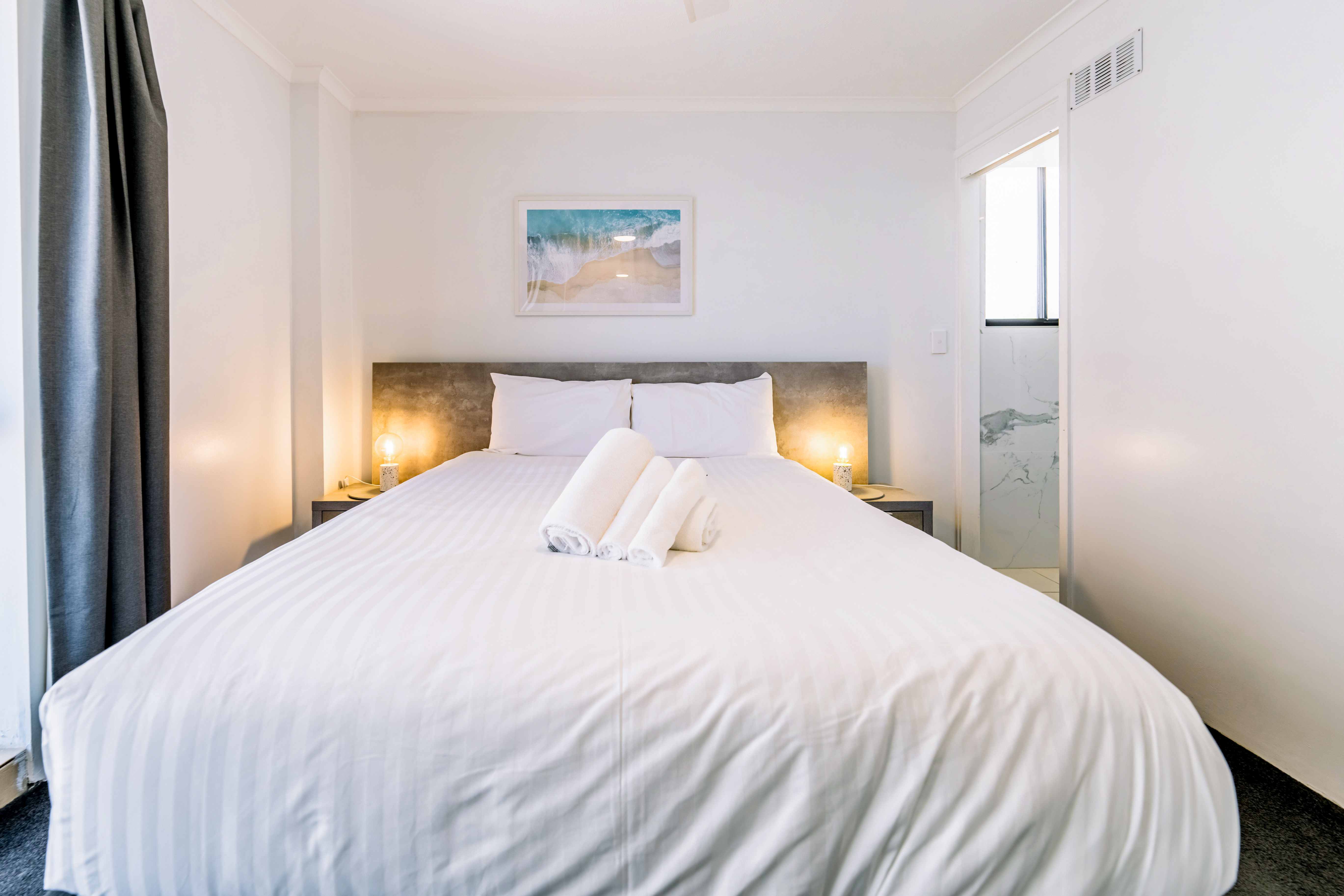2 Bedroom Deluxe Apartment