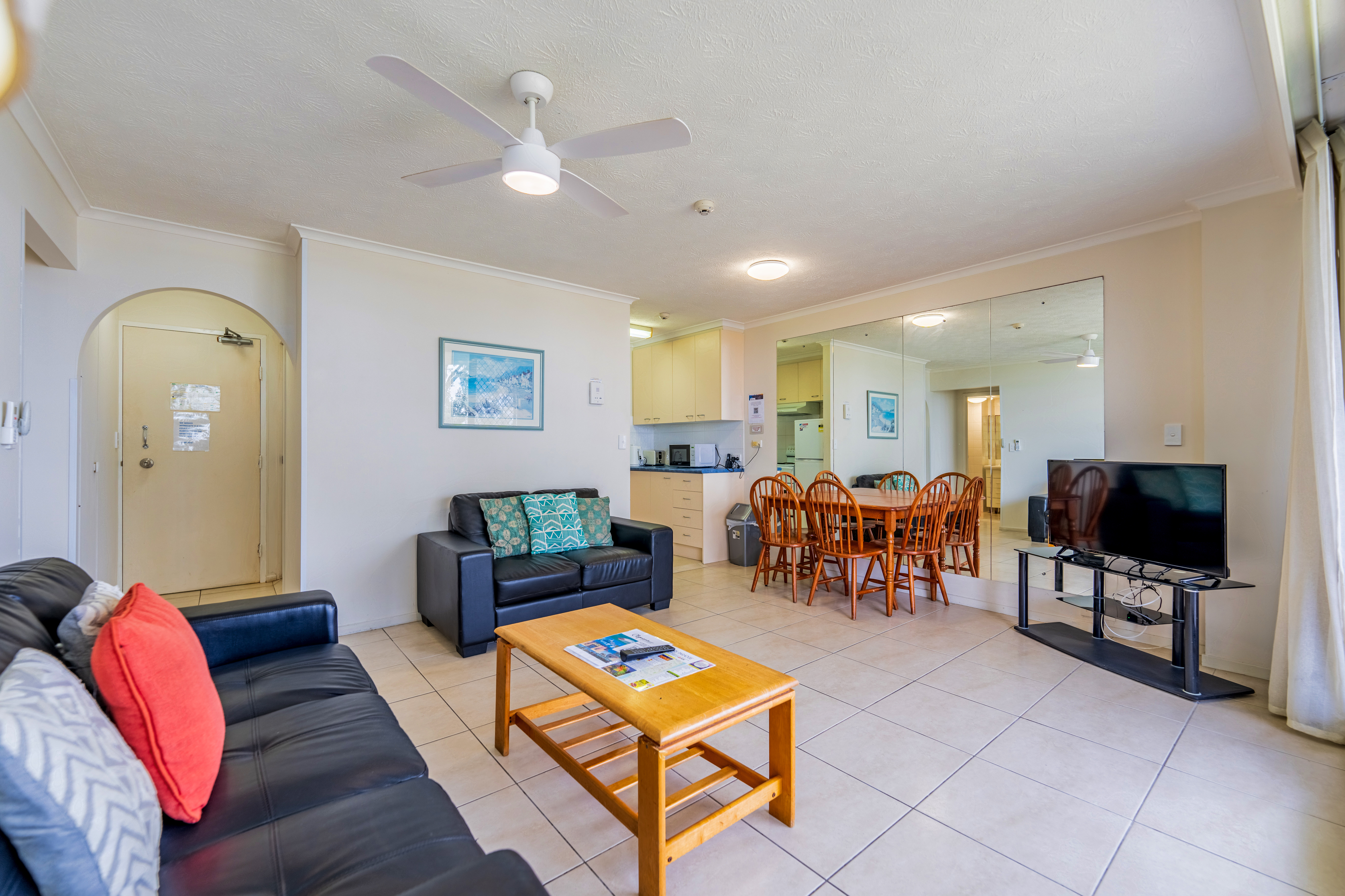 1 Bedroom Ground Apartment