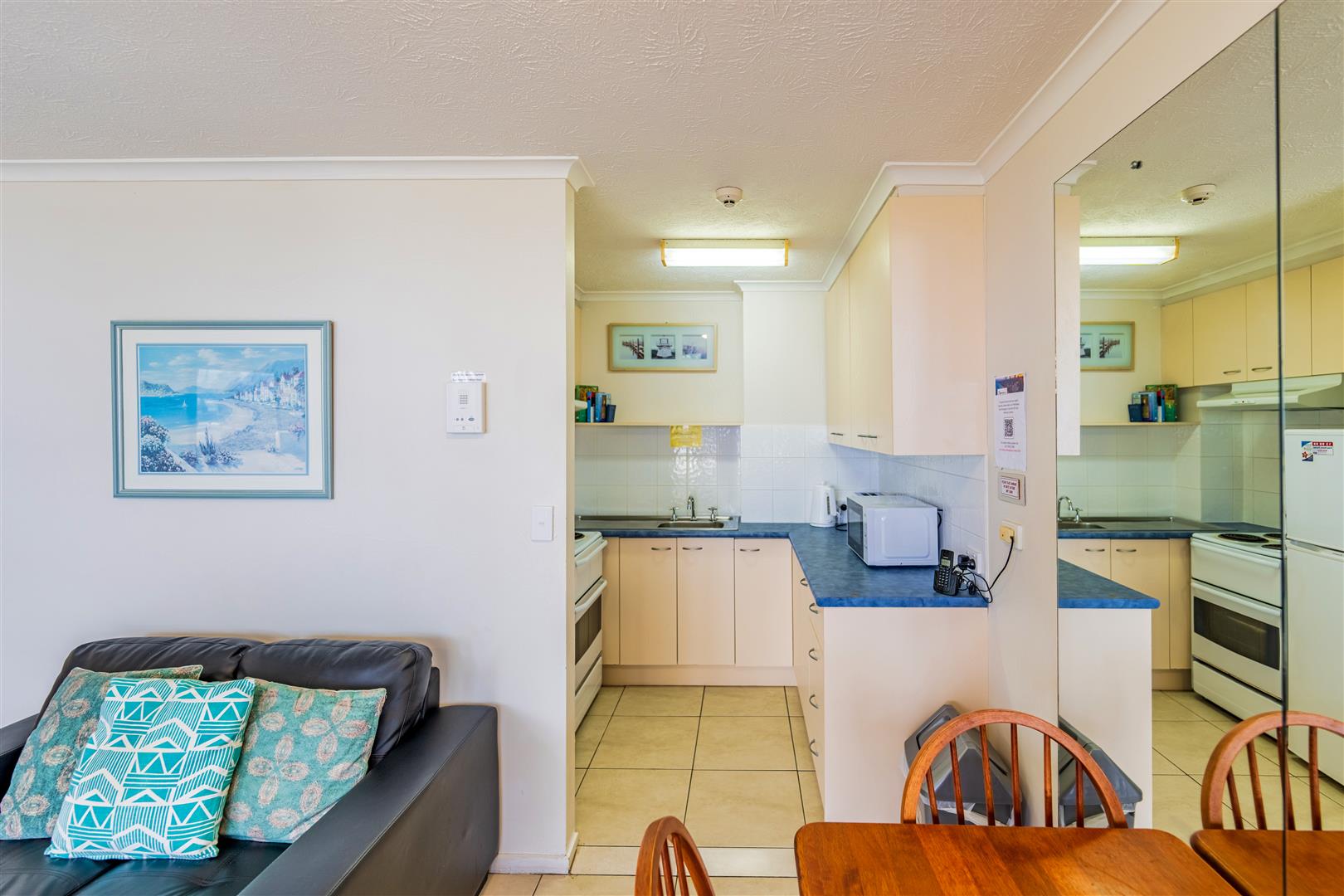 1 Bedroom Ground Apartment