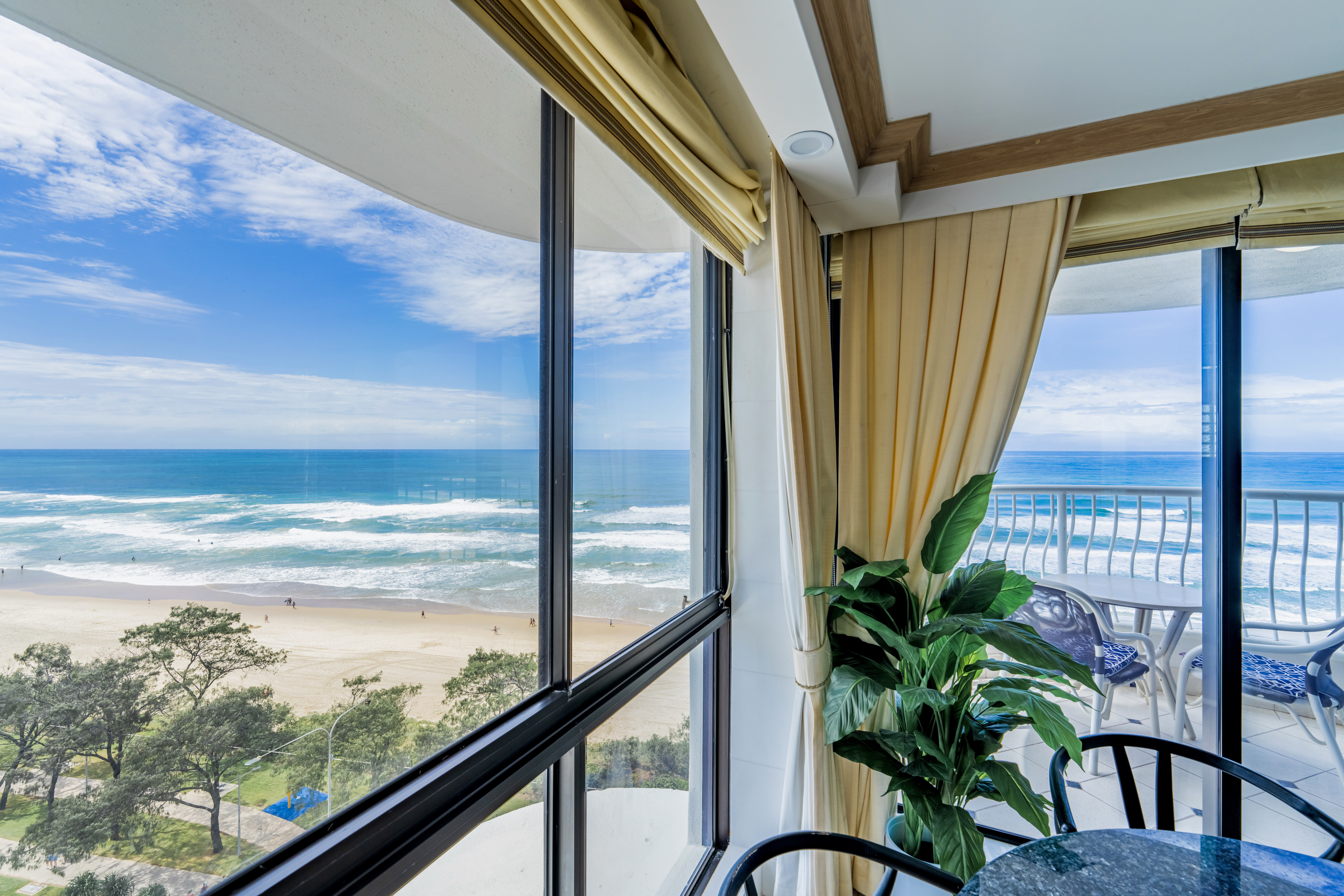 1 Bedroom Deluxe Apartment