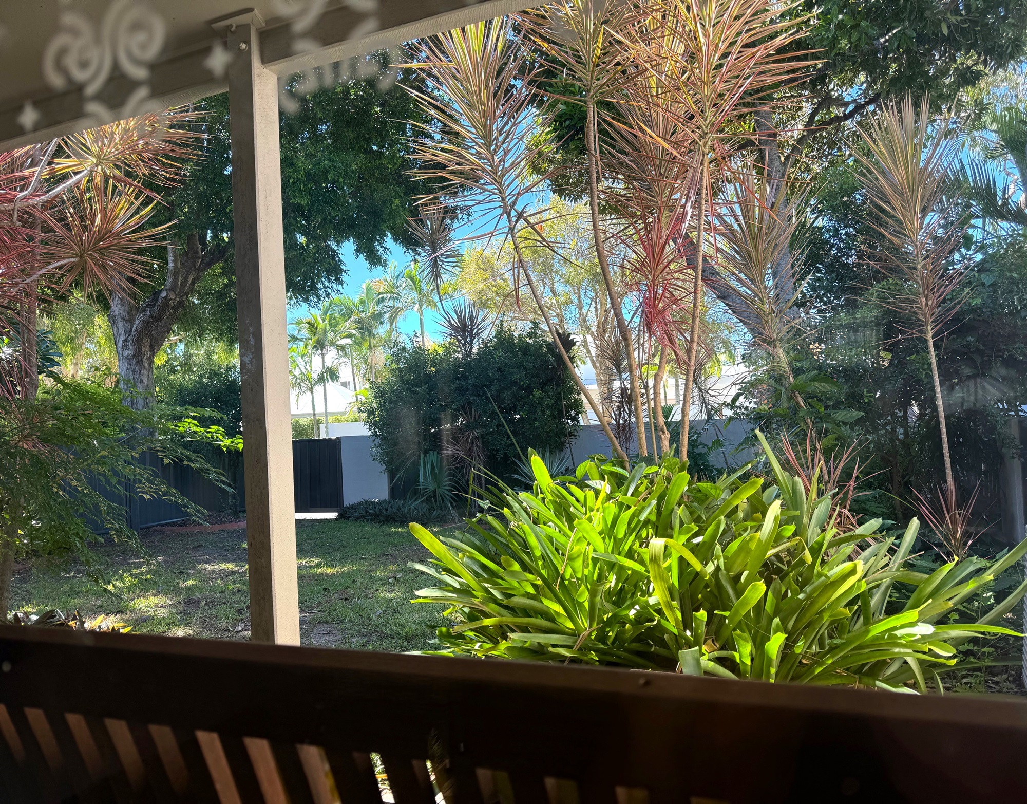 Unit 8 - Unique Noosa Parade Townhouse