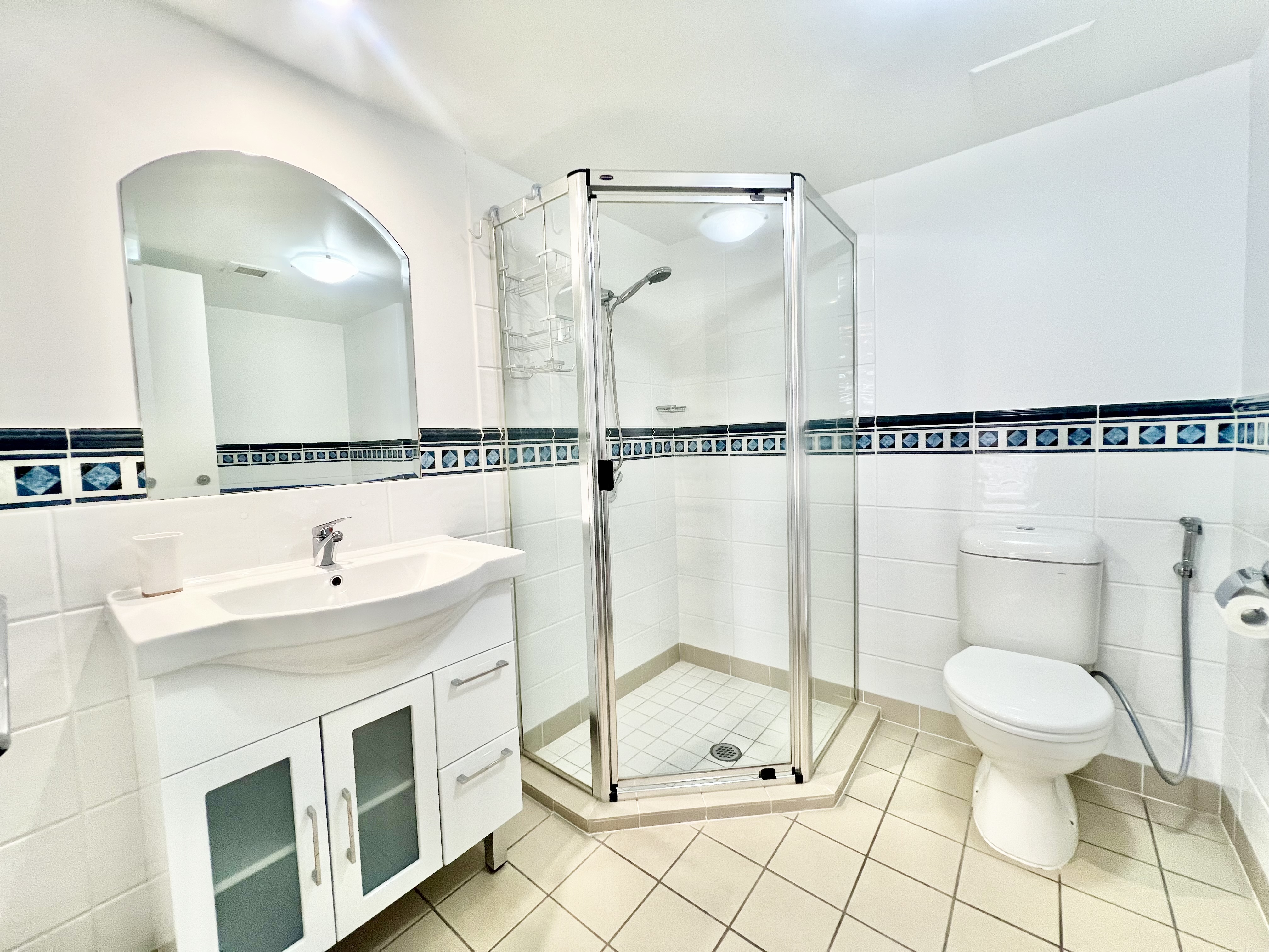 Wharf - 2 Bedroom Executive Apartment