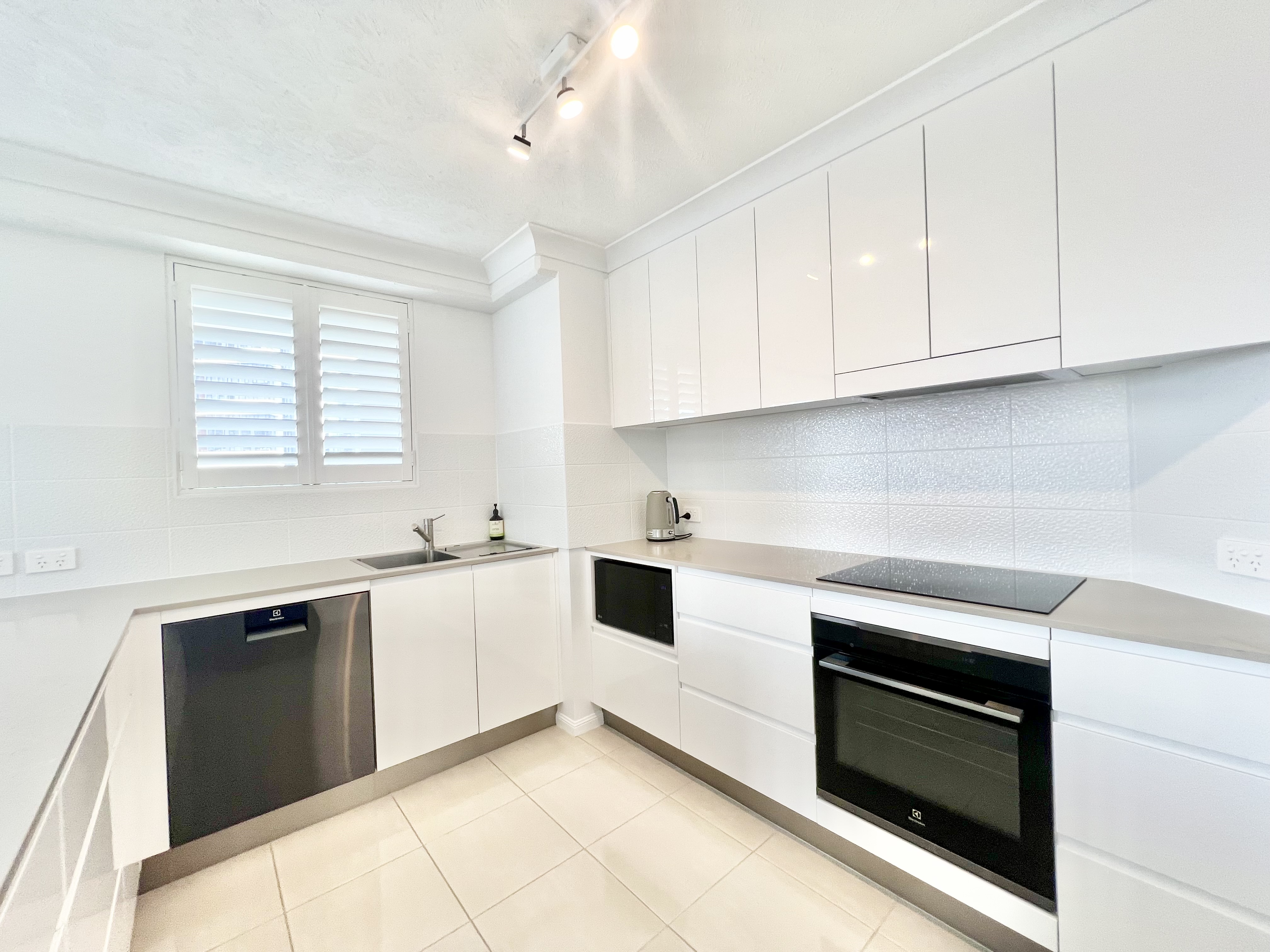 Wharf - 2 Bedroom Executive Apartment