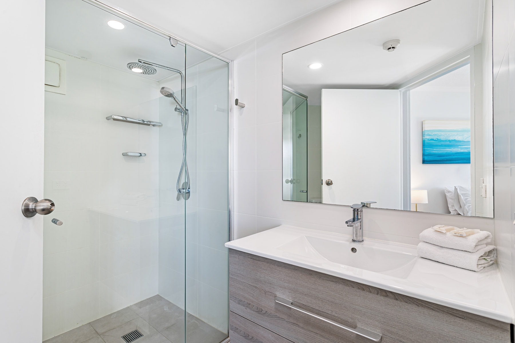 2 Bedroom Superior Apartments