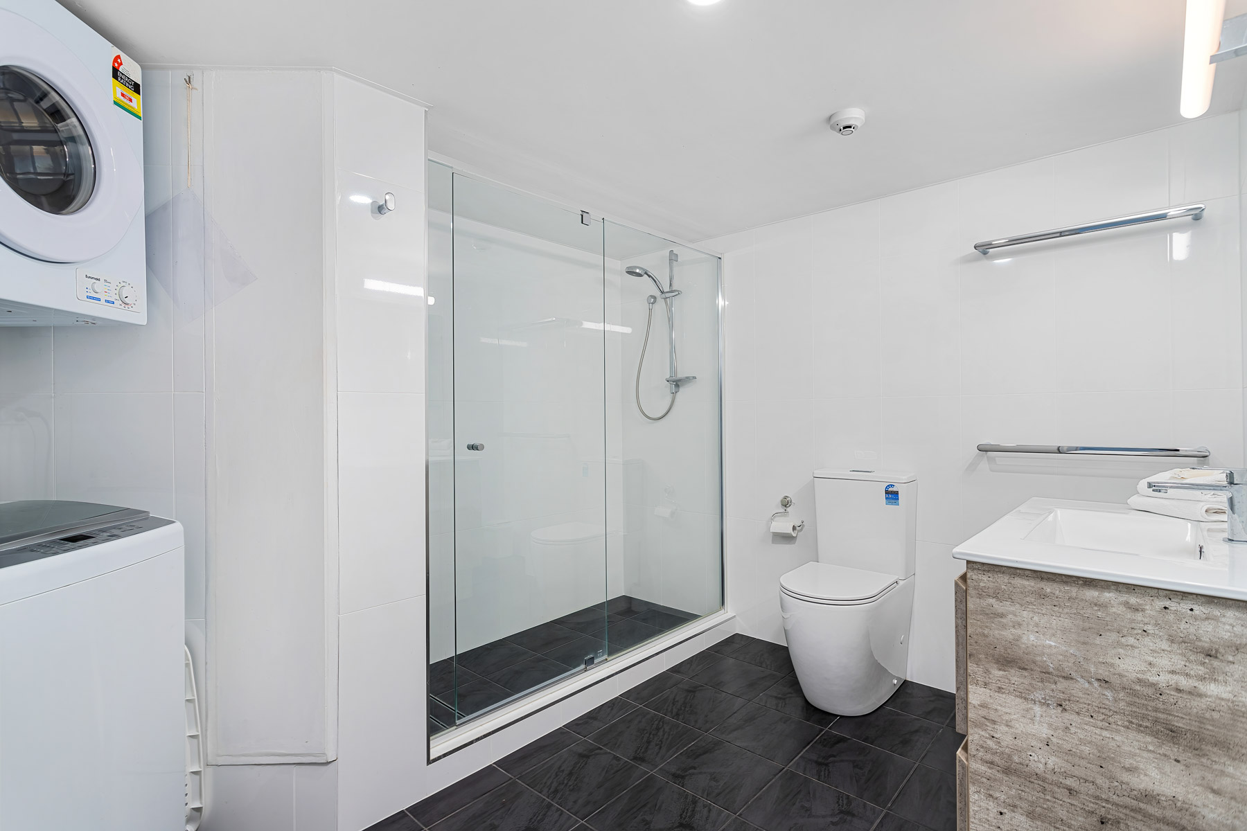 2 Bedroom Superior Apartments