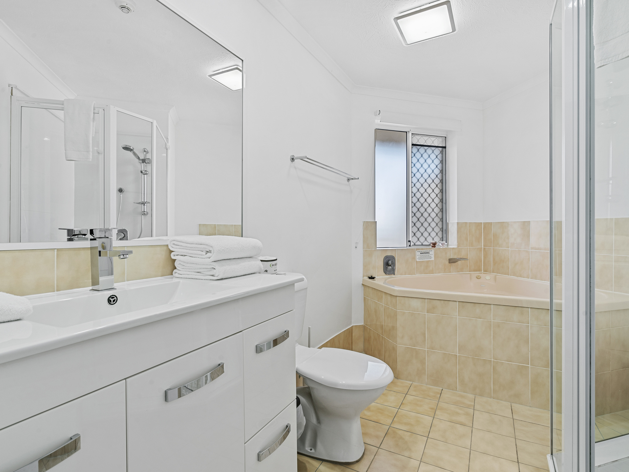 3 Bedroom Queen Apartment