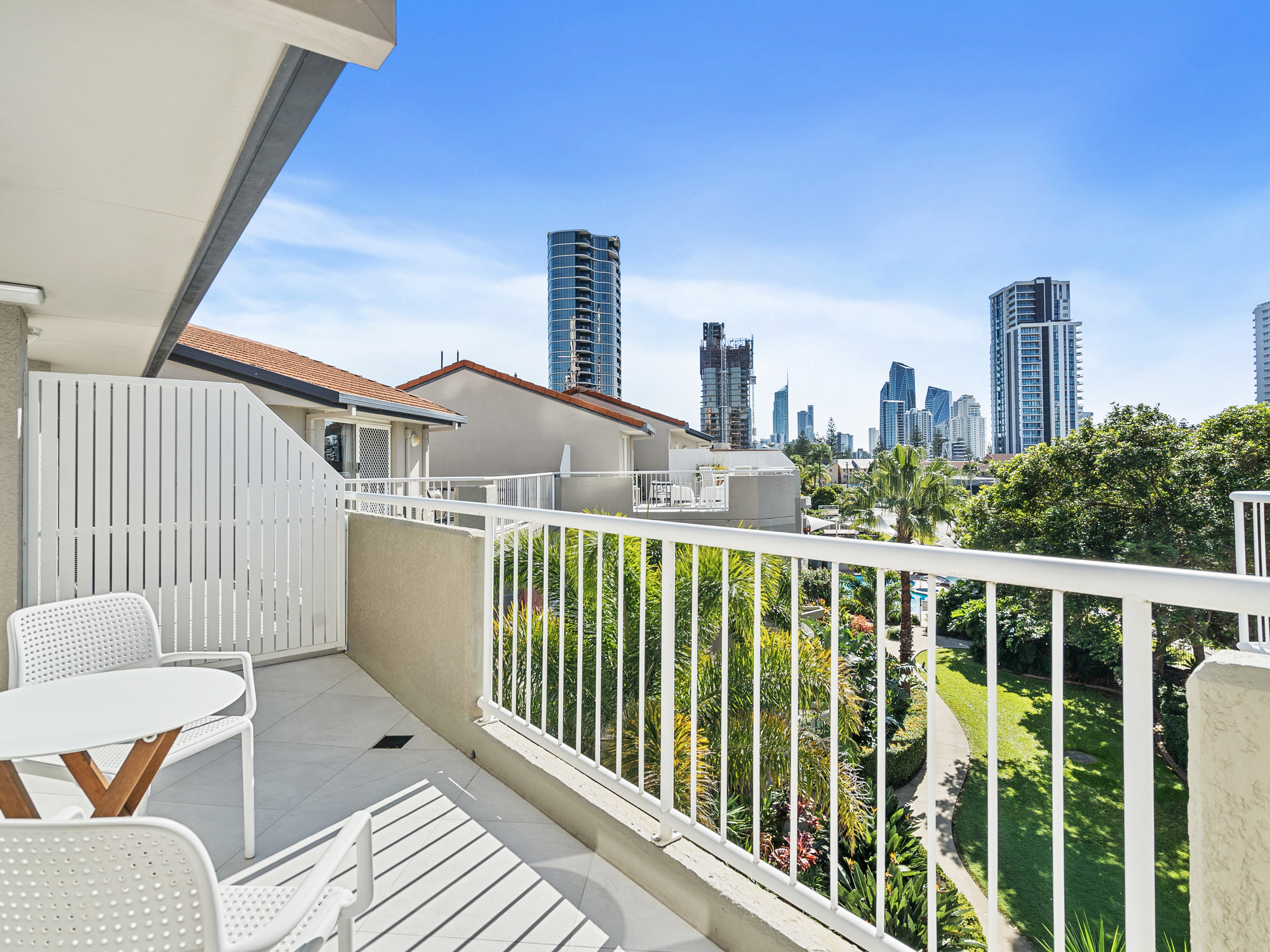 3 Bedroom Queen Apartment
