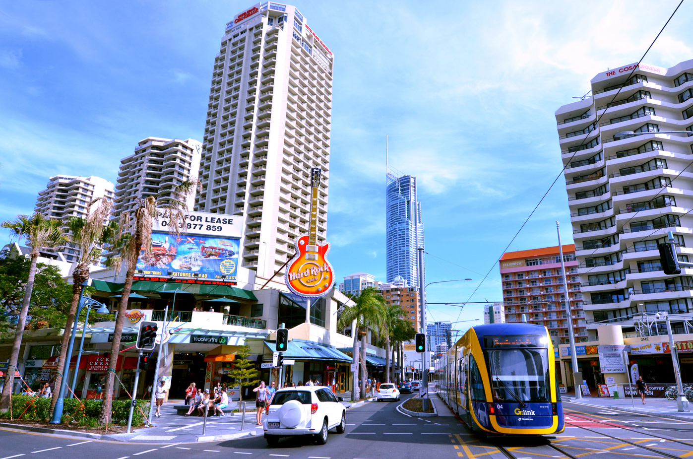 Cavill Ave