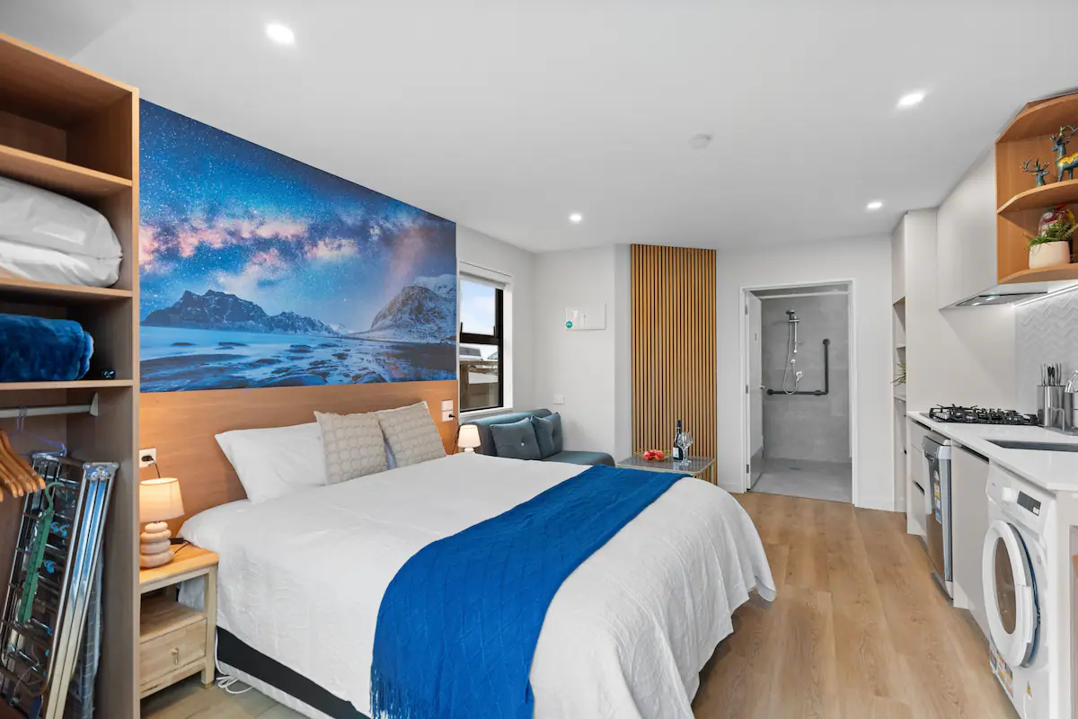 New warm 1 bedroom studio/unit1