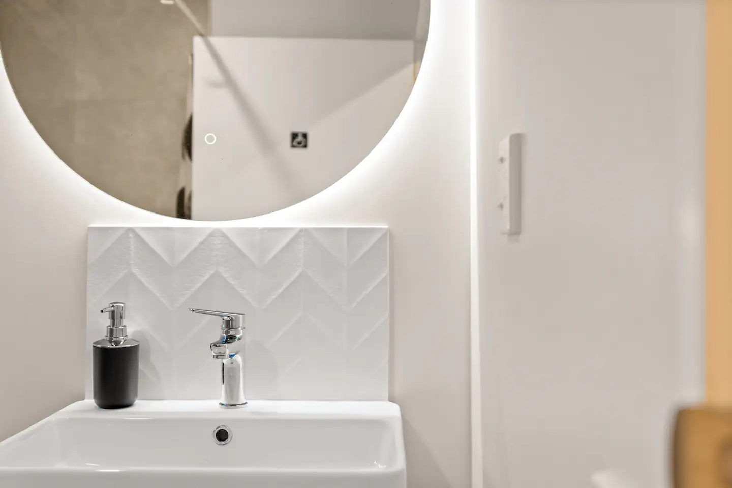 New stylish 1bedroom 1living /premium studio/Unit1