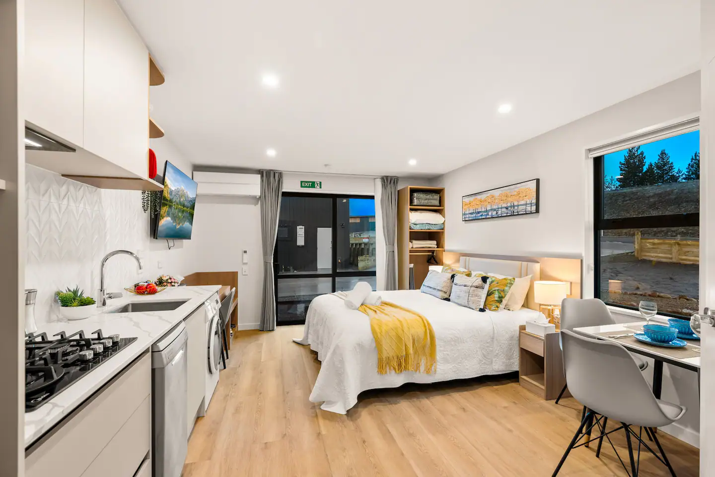 New stylish 1bedroom 1living /premium studio/Unit1