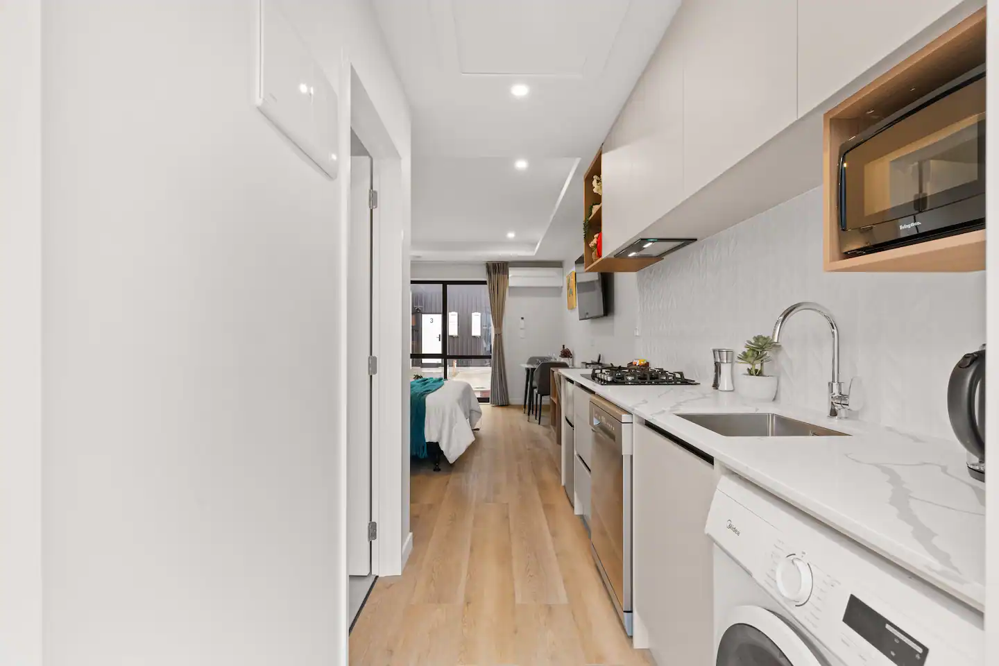 New stylish 1bedroom premium studio/Unit3