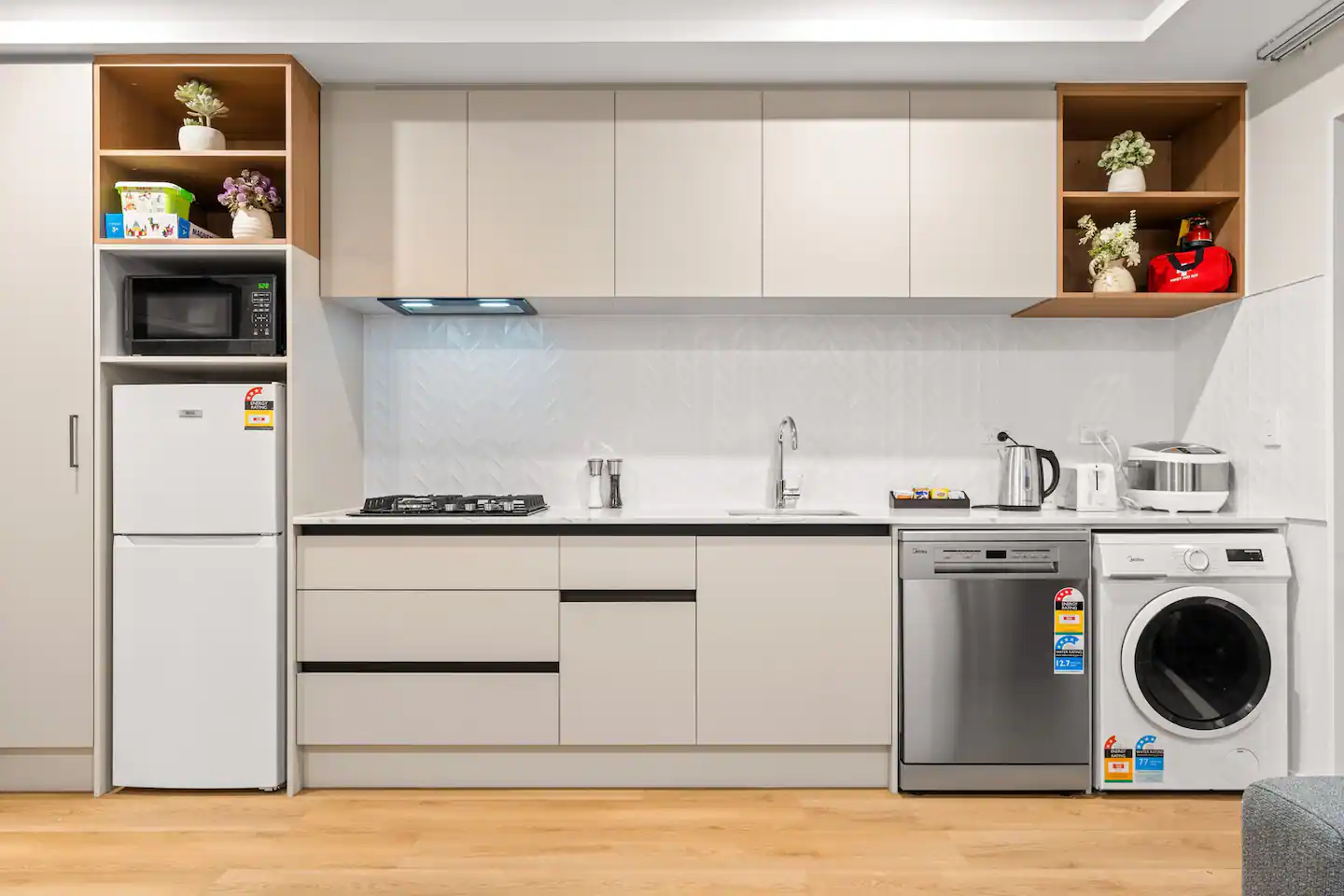 New stylish 2bedroom studio/Unit4