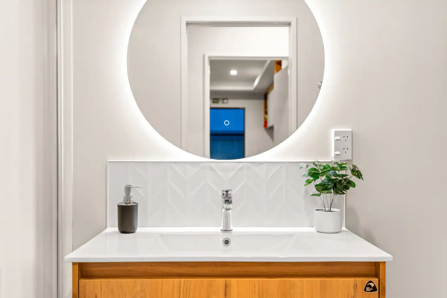 New stylish 2bedroom studio/Unit4