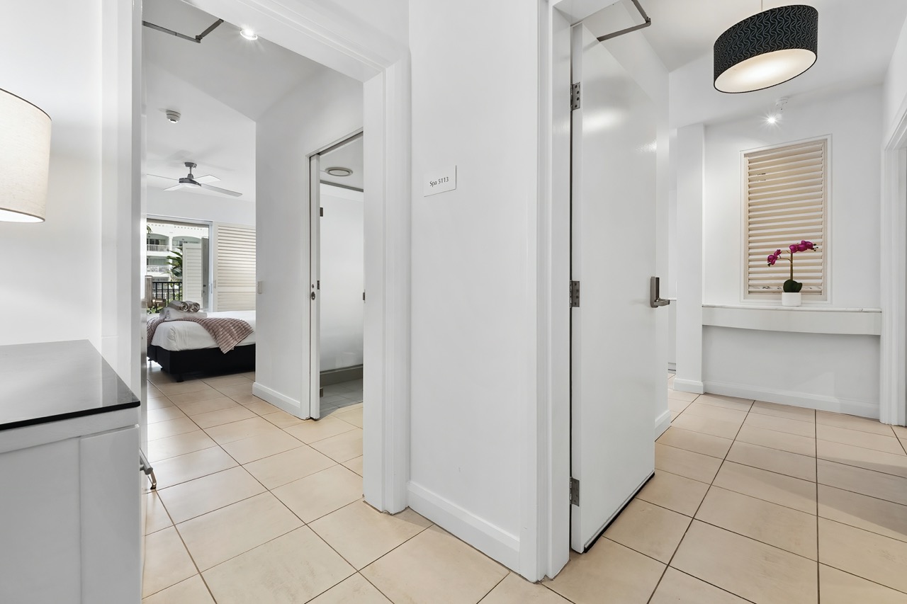 Beach Club Direct Pool Access 2 Bedroom 5113/4