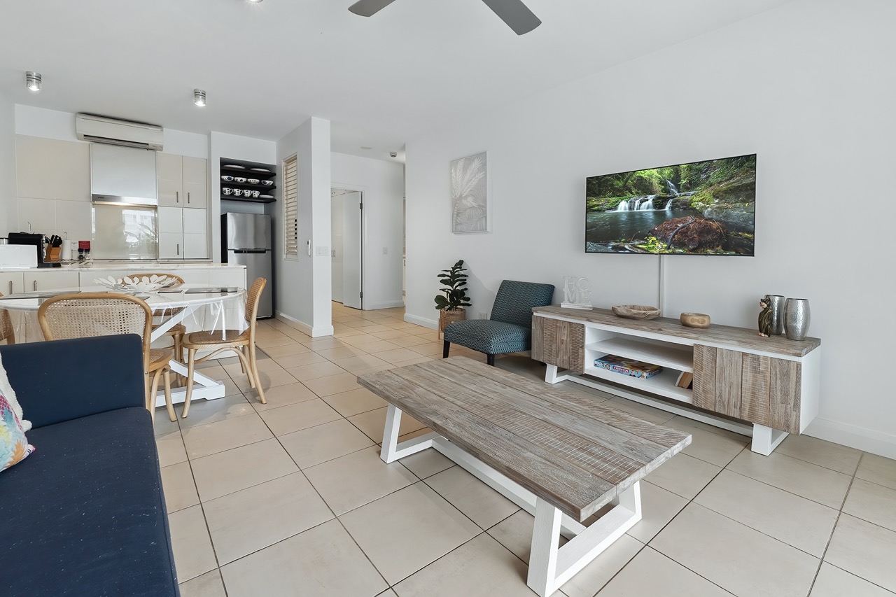 Beach Club Direct Pool Access 2 Bedroom 5113/4