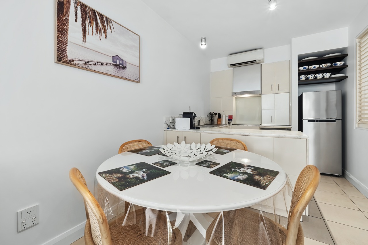 Beach Club Direct Pool Access 2 Bedroom 5113/4